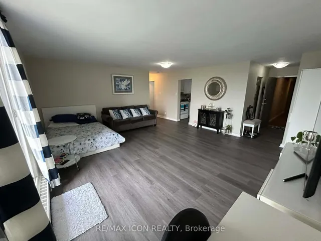 573 Mornington Ave #810, London East 3