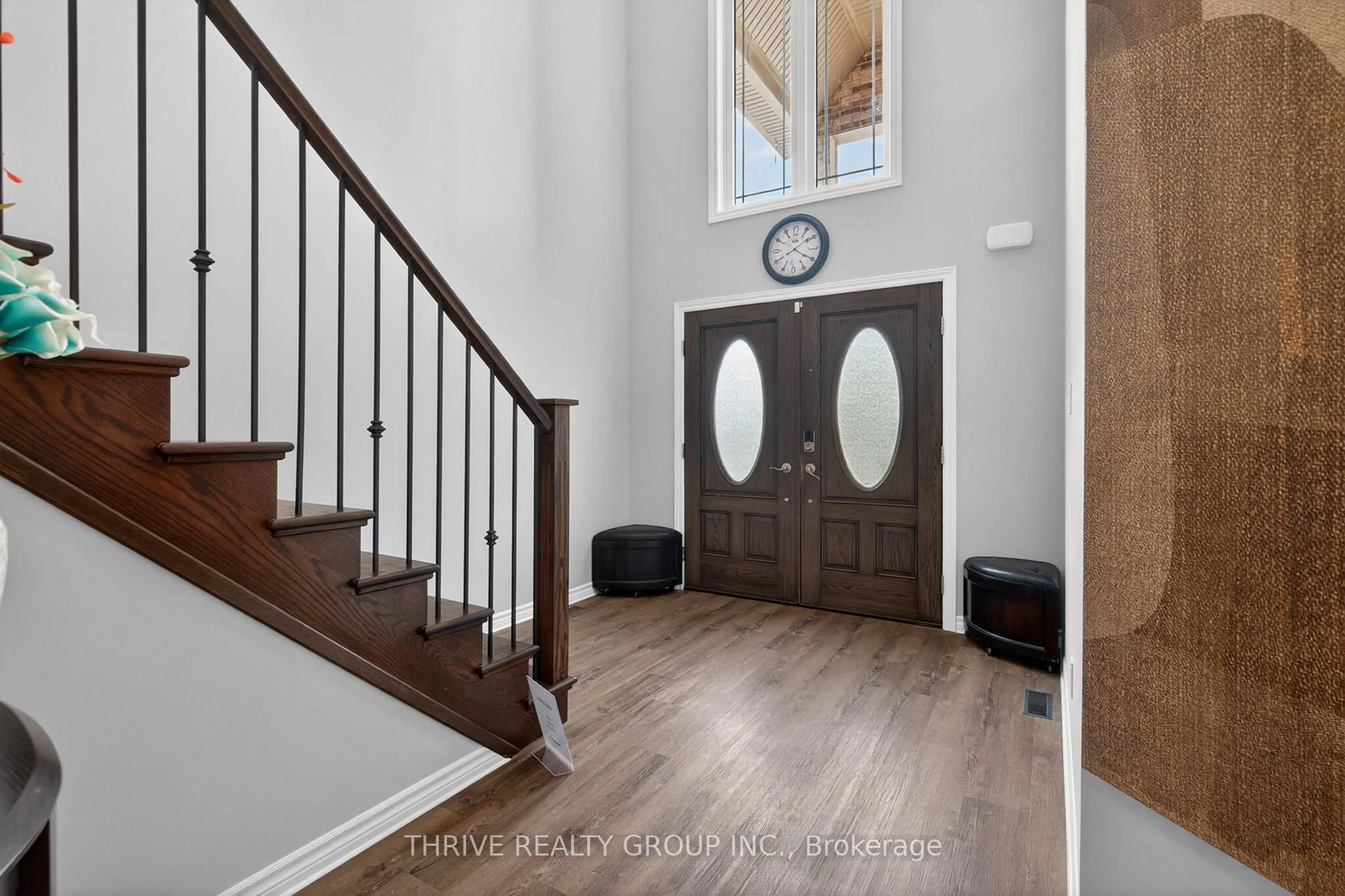 Indoor entryway for 1296 Dyer Cres, London North Ontario N6G 0L8