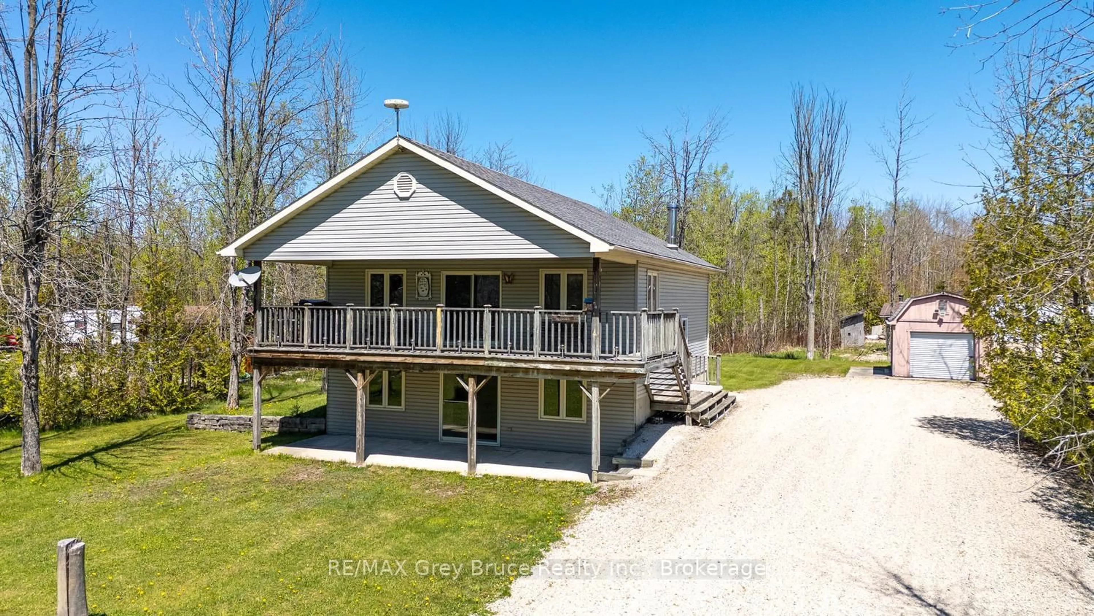 A pic from outside/outdoor area/front of a property/back of a property/a pic from drone, water/lake/river/ocean view for 94 Maple Dr, Northern Bruce Peninsula Ontario N0H 1Z0