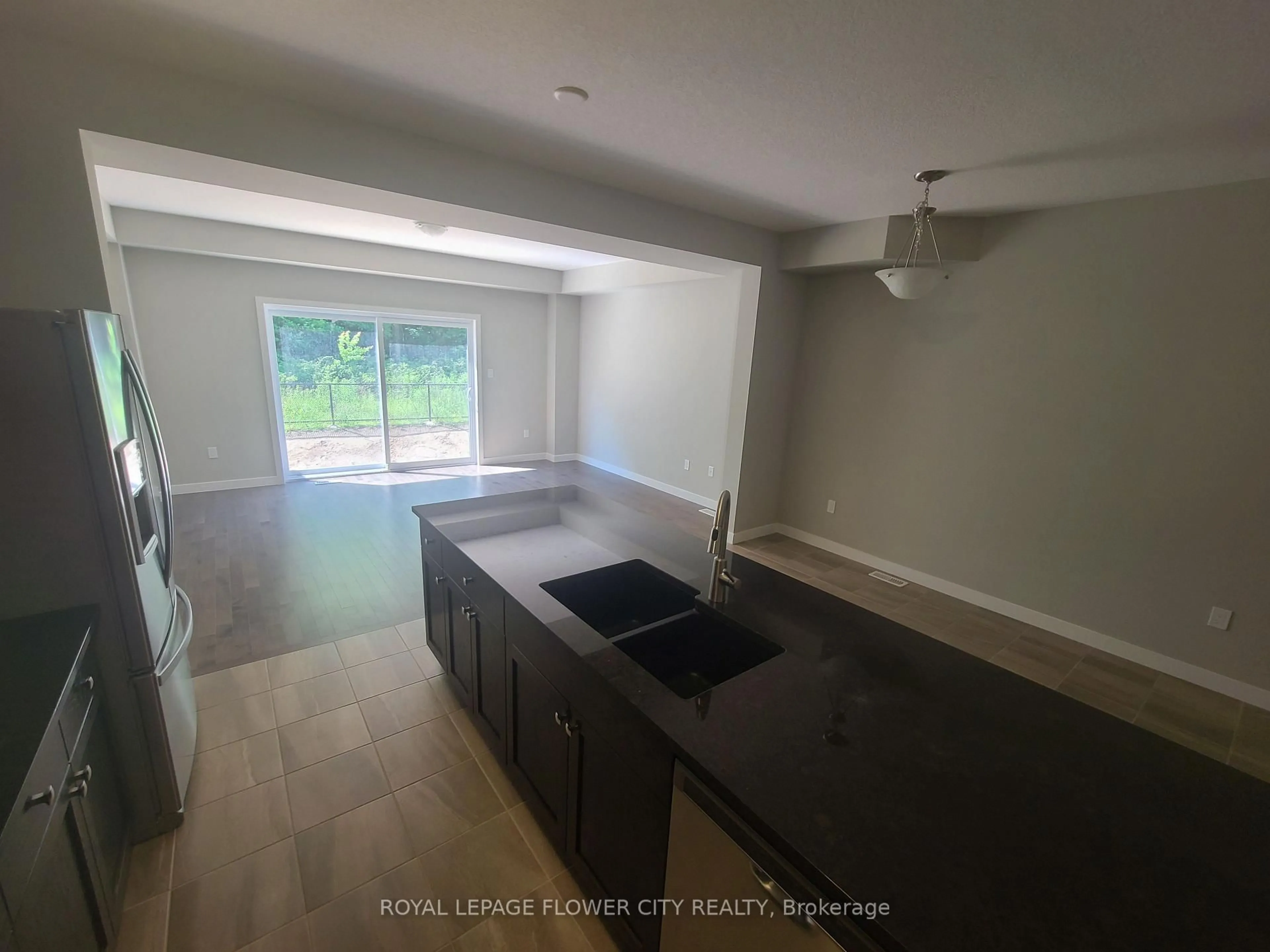 Unknown for 928 Robert Ferrie Dr, Kitchener Ontario N2R 0P9