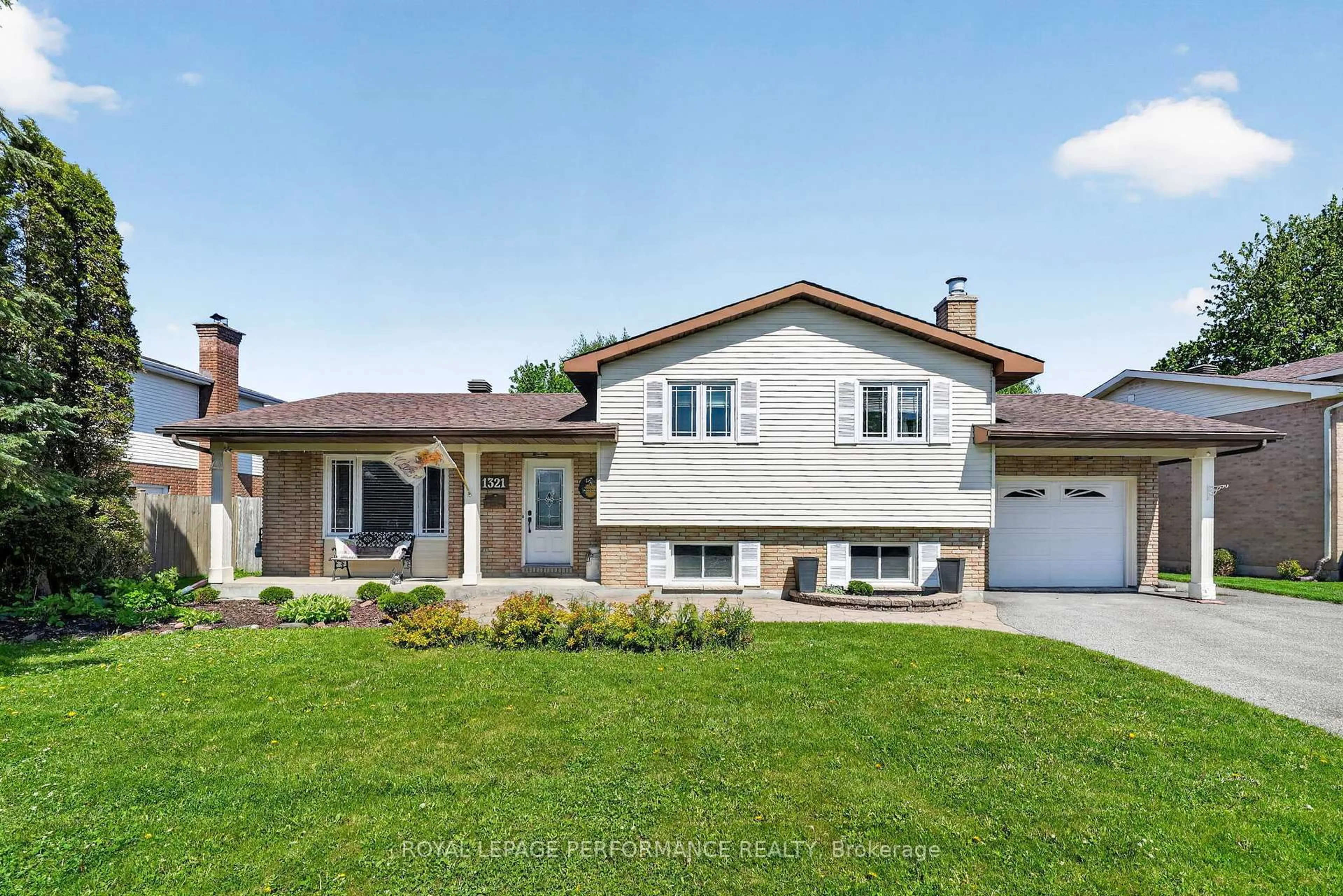 Home with brick exterior material, street for 1321 Lochiel St, Cornwall Ontario K6H 6N5