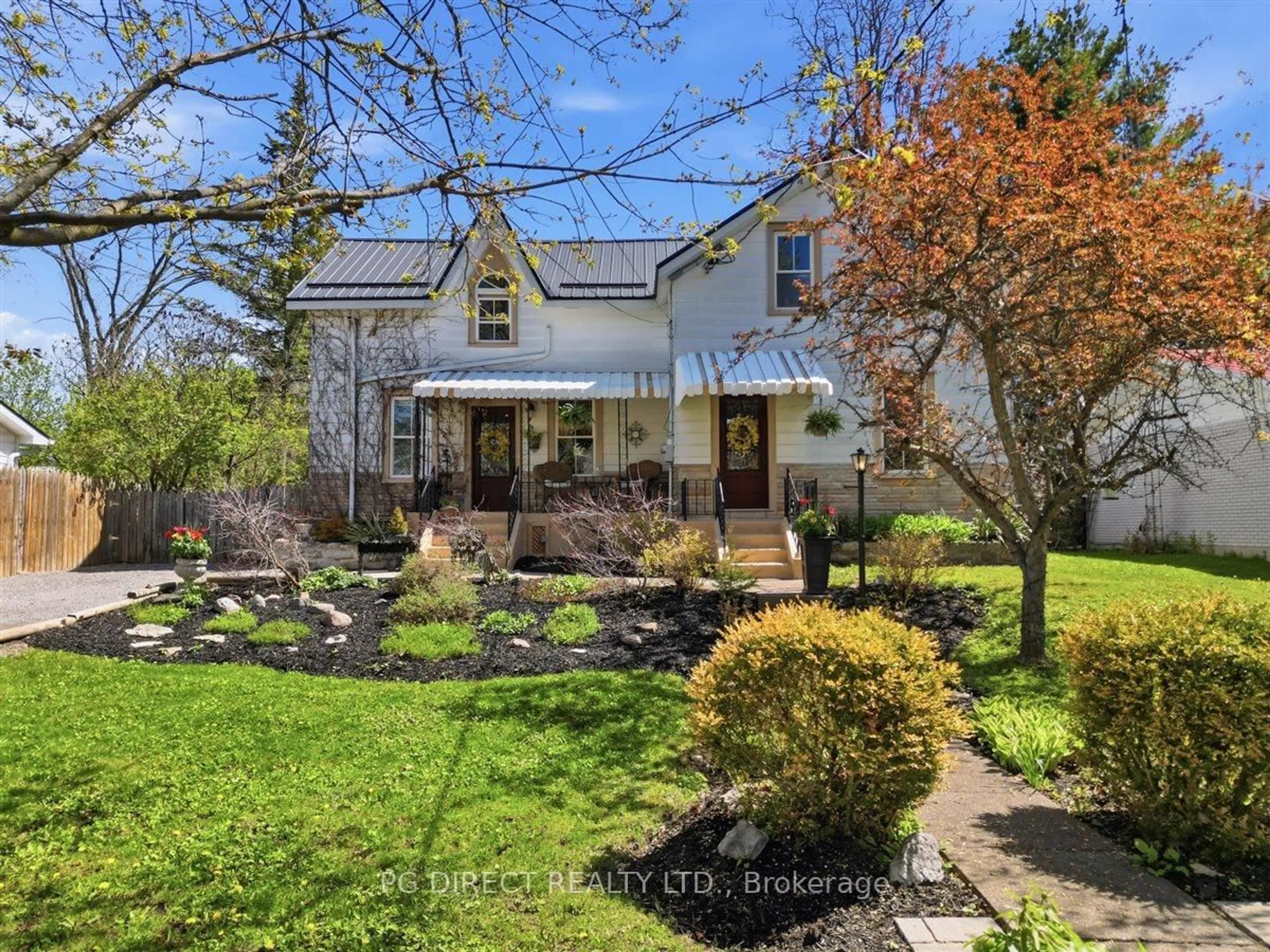 A pic from outside/outdoor area/front of a property/back of a property/a pic from drone, street for 24 Hastings Ave, Limoges Ontario K0K 2M0