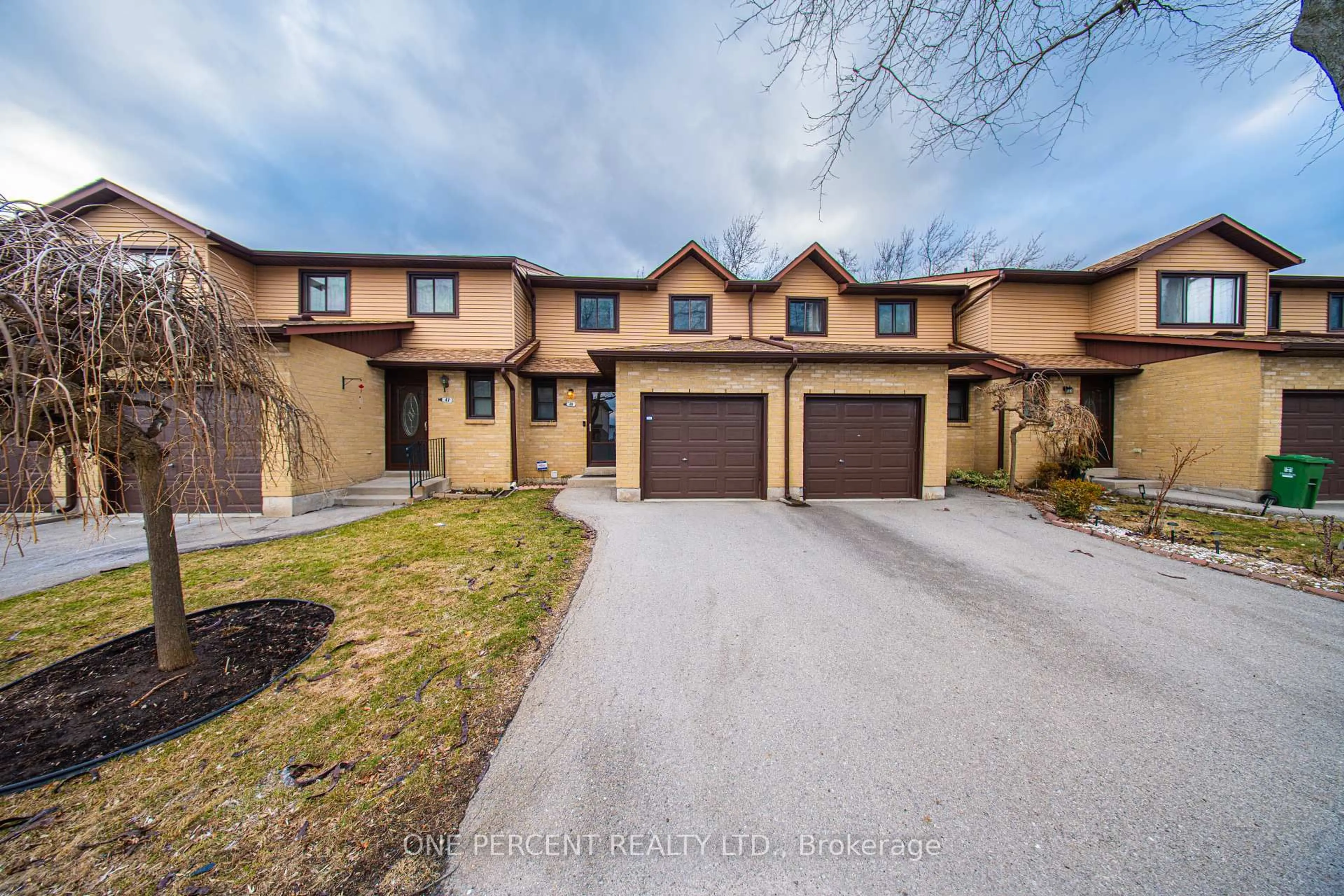 A pic from outside/outdoor area/front of a property/back of a property/a pic from drone, street for 860 Rymal Rd #48, Hamilton Ontario L8W 2X6