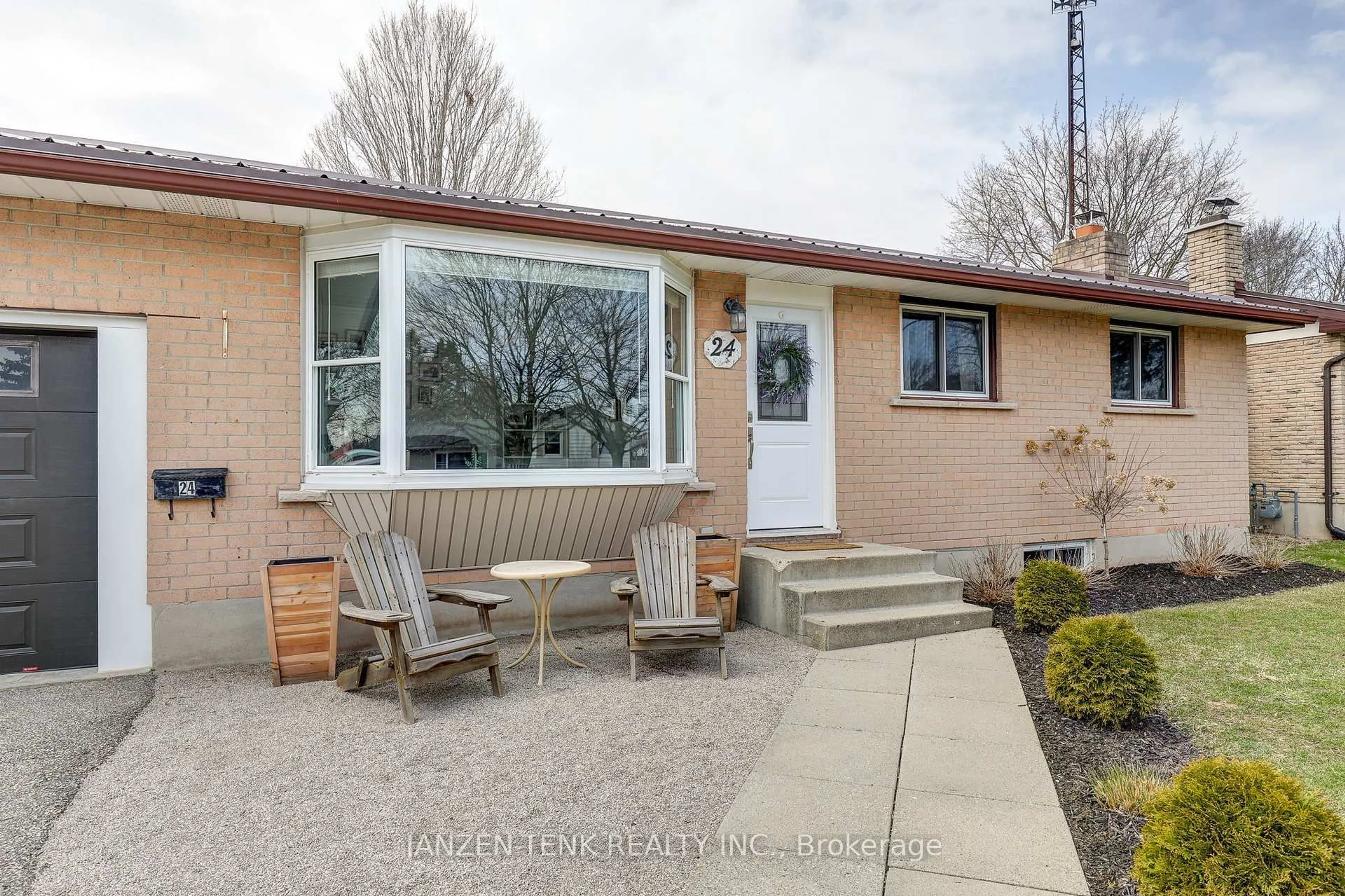 Unknown for 24 Centennial Ave, Aylmer Ontario N5H 2X2