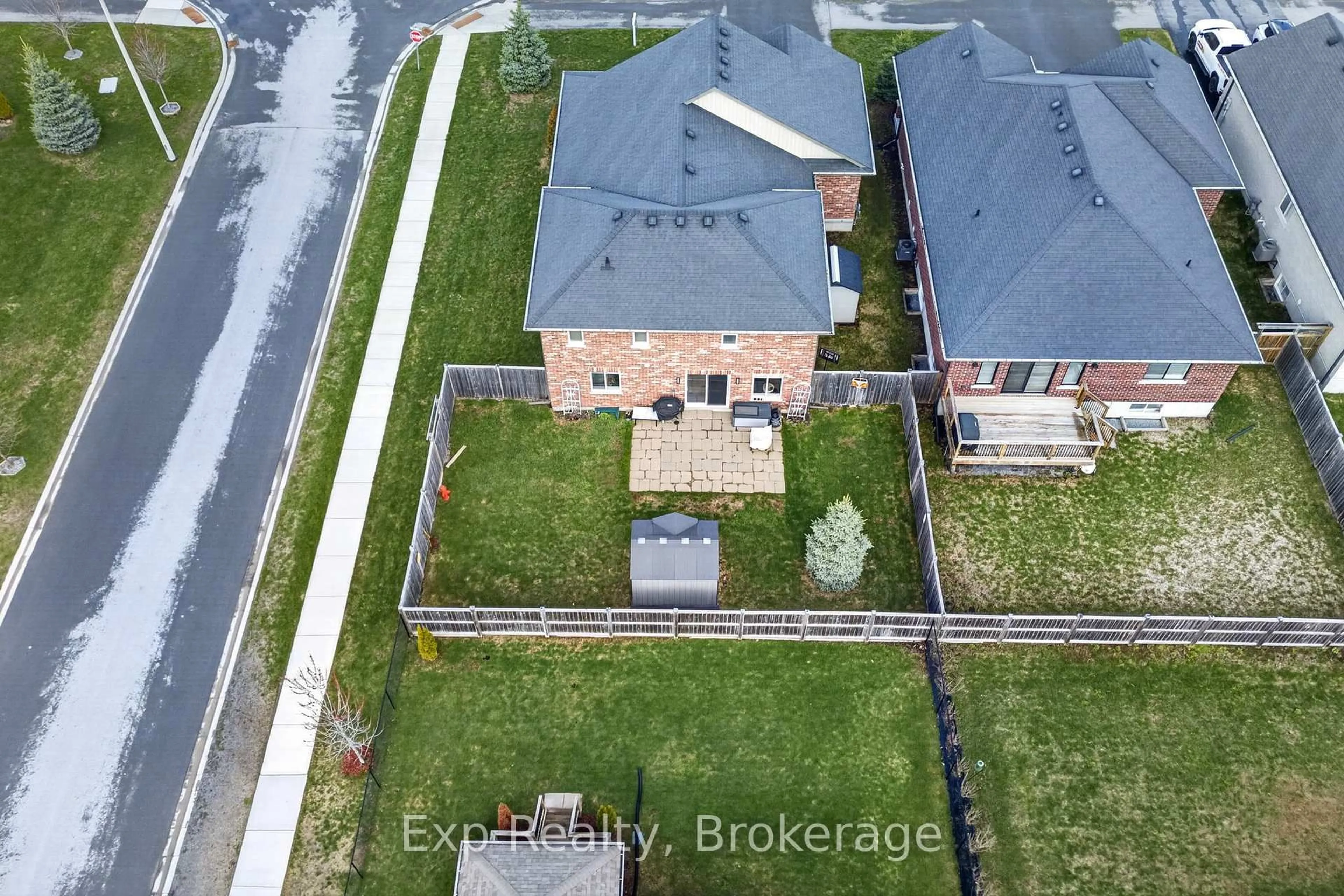A pic from outside/outdoor area/front of a property/back of a property/a pic from drone, unknown for 15 Kempton Ave, Belleville Ontario K8N 0E8