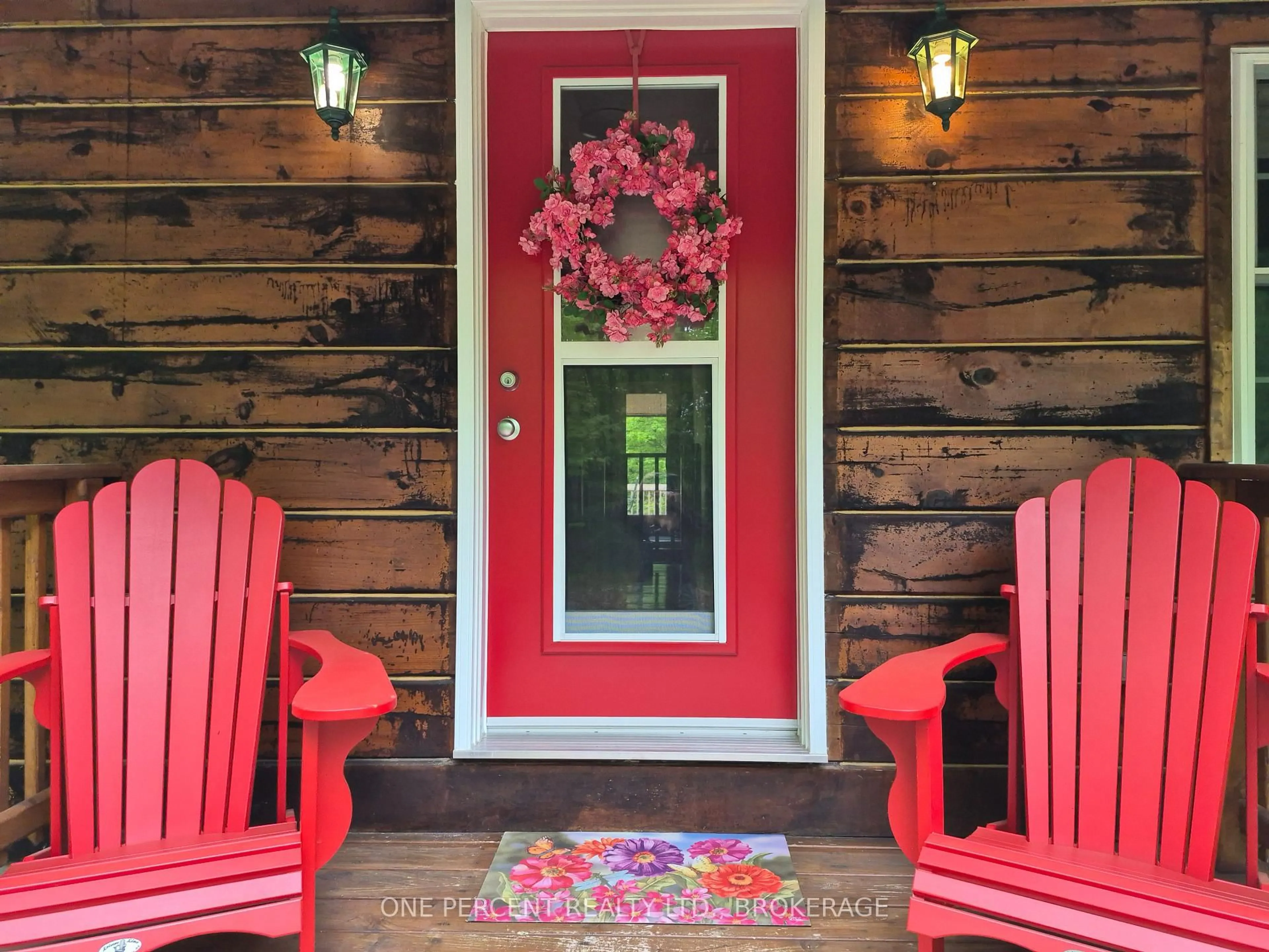 Indoor entryway for 1577 Norway Rd, Perth Road Ontario K0H 2L0