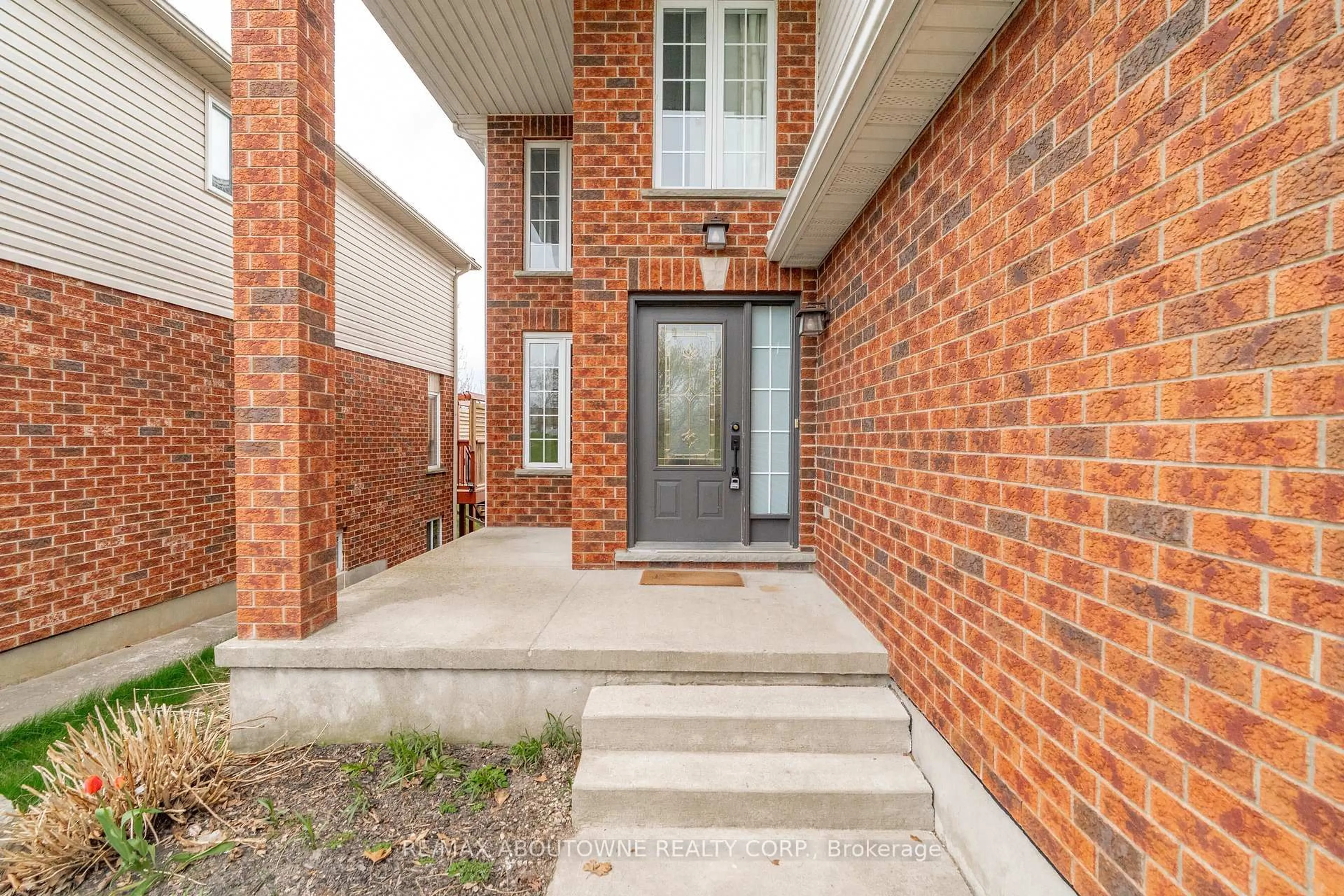 Home with brick exterior material, street for 122 Severn Dr, Guelph Ontario N1E 7K6