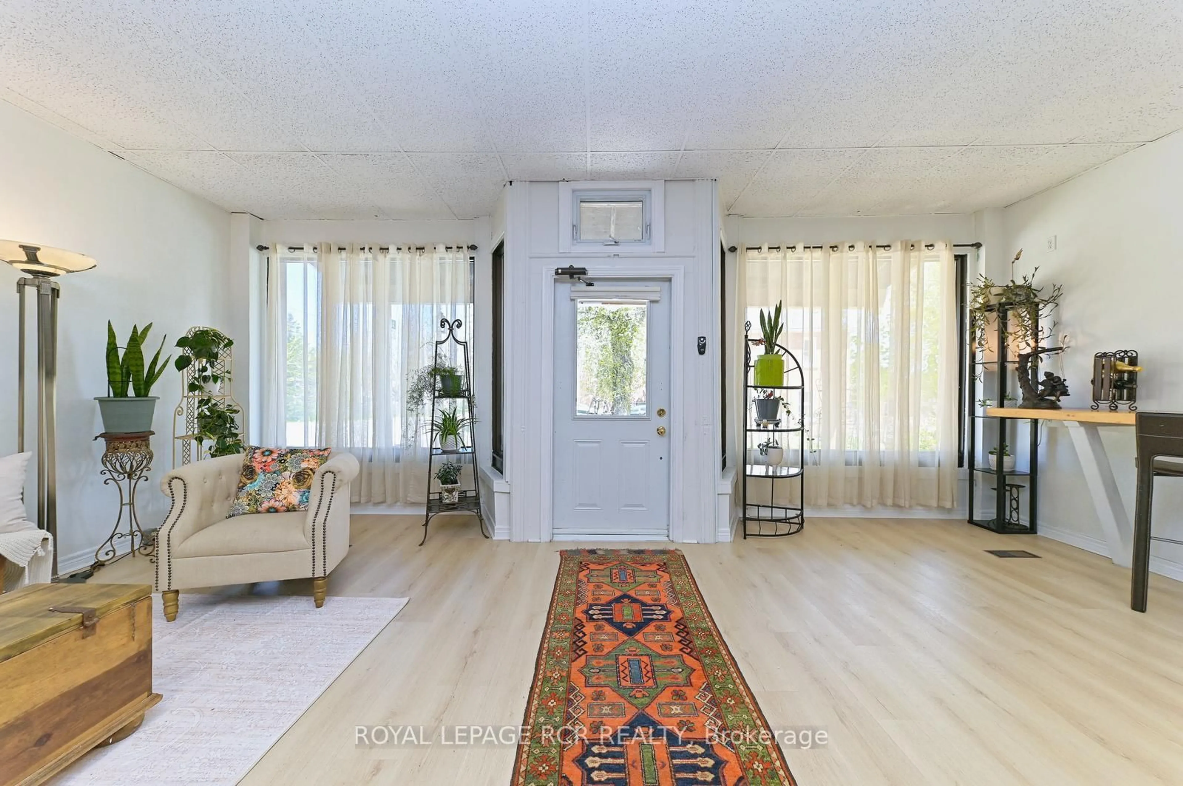 Indoor entryway for 598304 Second Line, Mulmur Ontario L9V 0B5