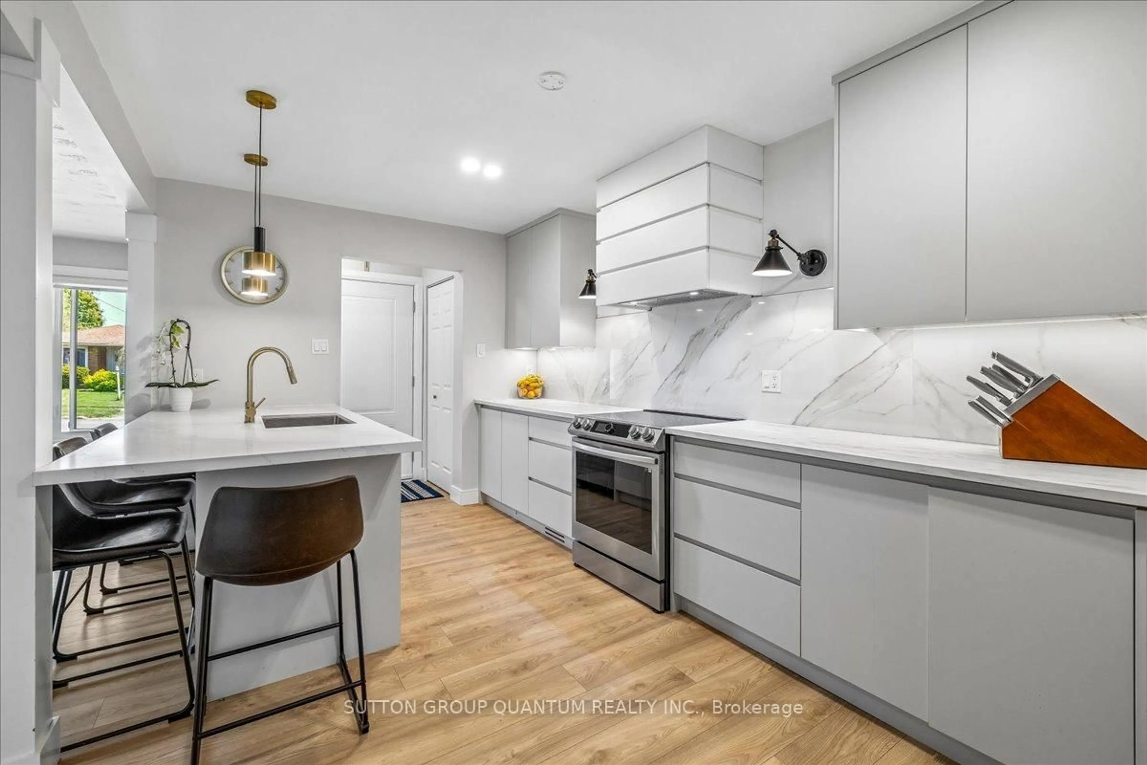 Contemporary kitchen, ceramic/tile floor for 63 Algoma Dr, Guelph Ontario N1E 1C8