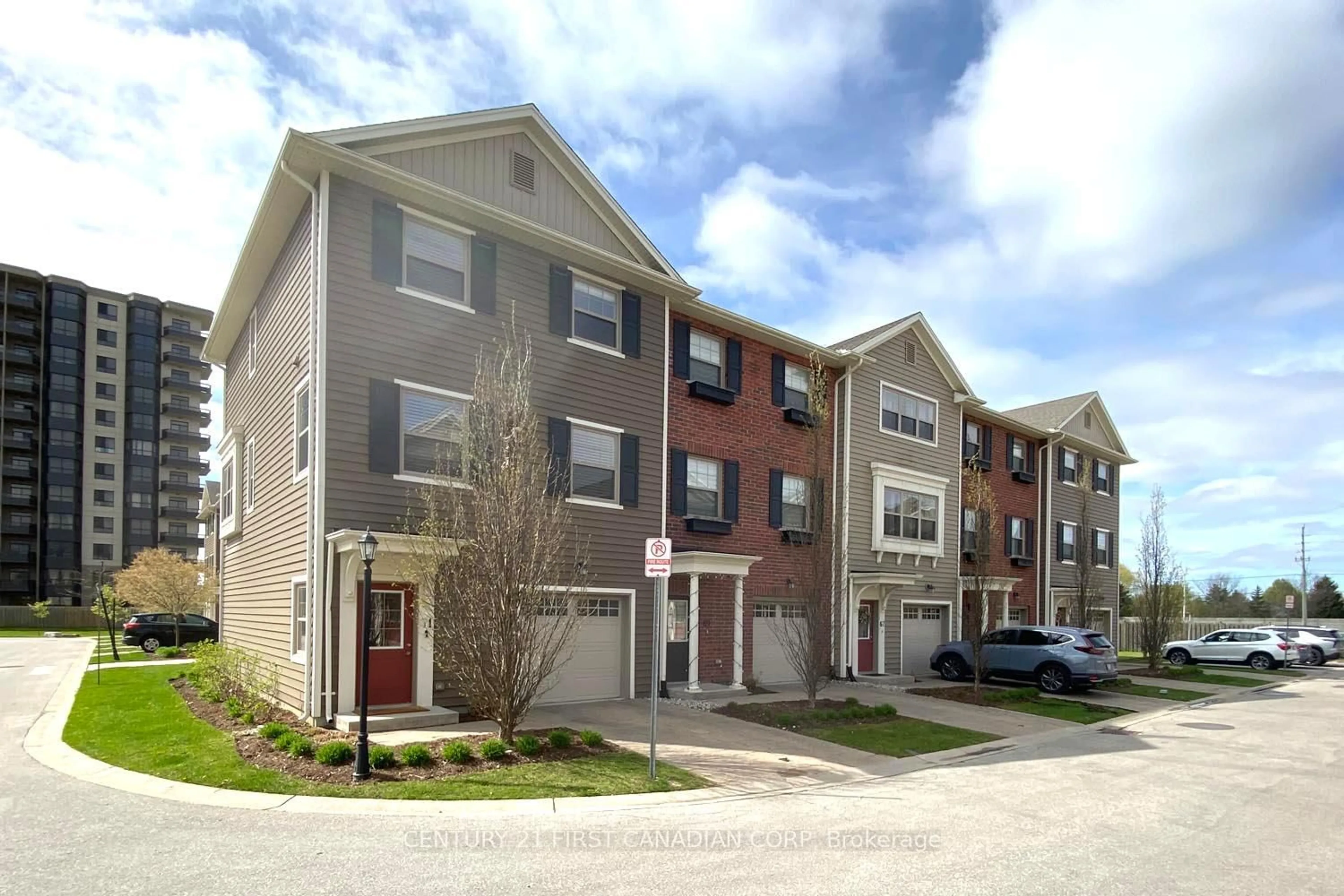 Unknown for 1040 CORONATION Dr #71, London North Ontario N6G 0R8