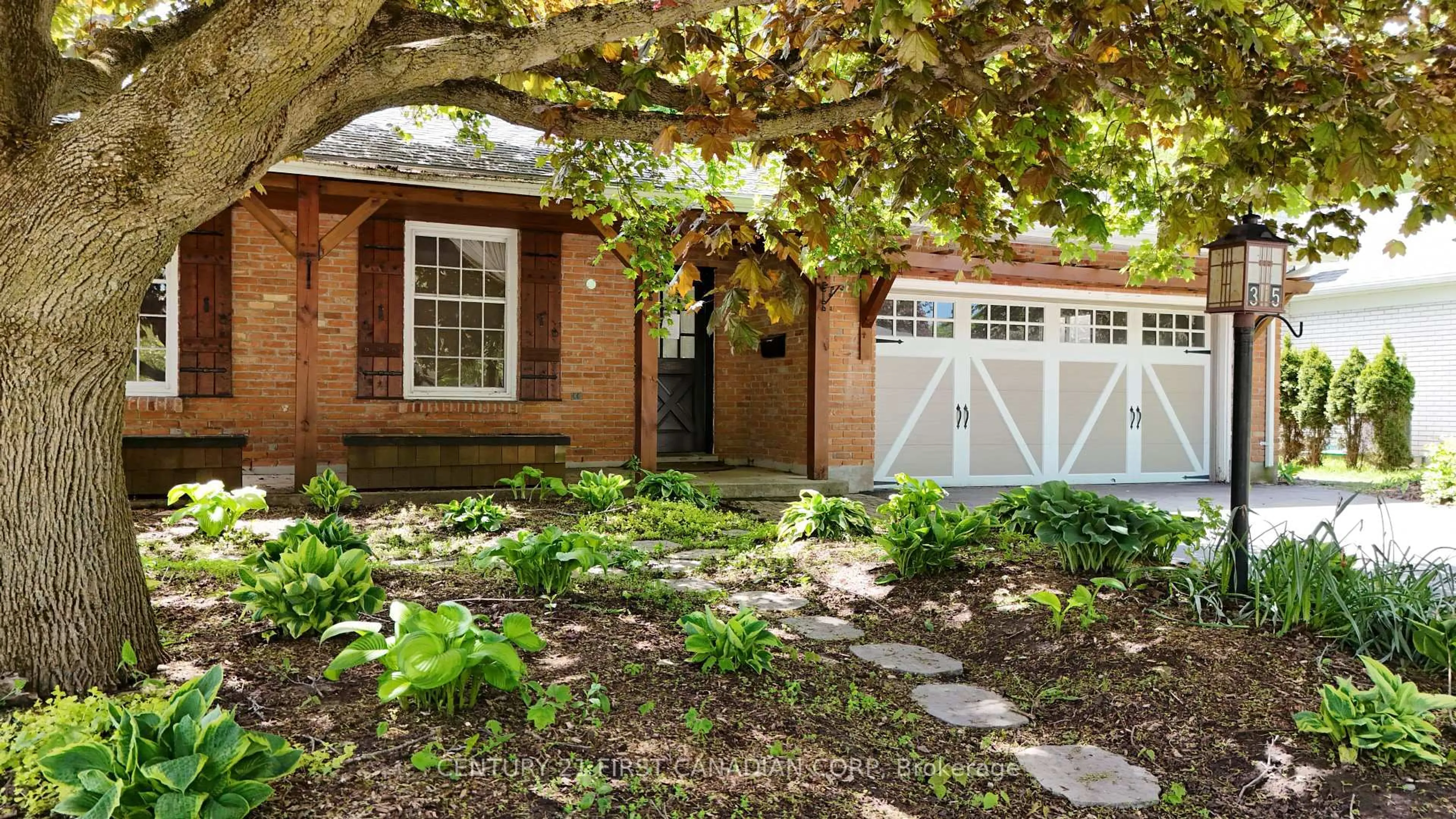 Home with brick exterior material, street for 35 Benson Cres, London North Ontario N5X 2B1
