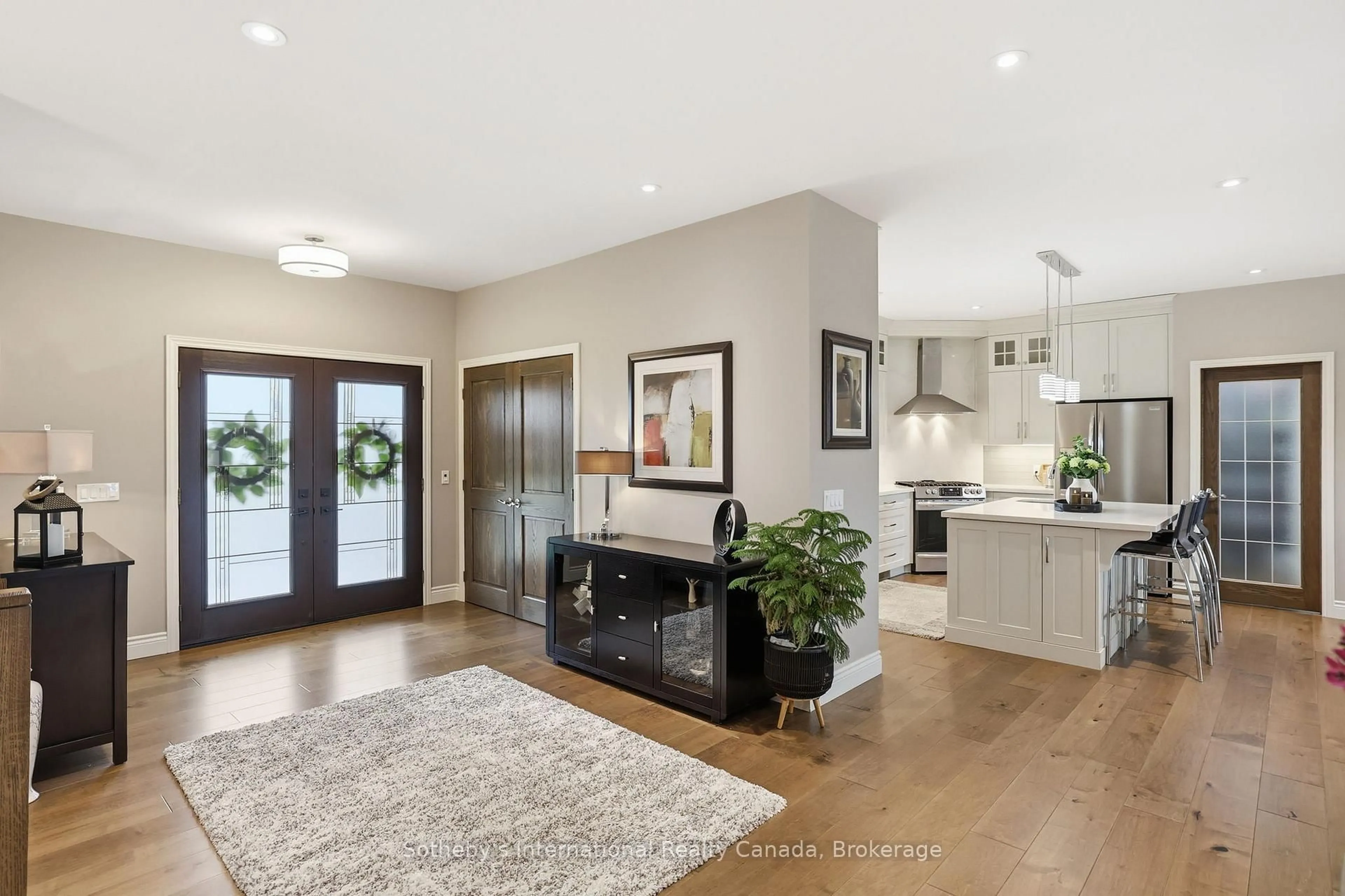 Indoor entryway for 565332 Sideroad 7a, Grey Highlands Ontario N0H 1N0