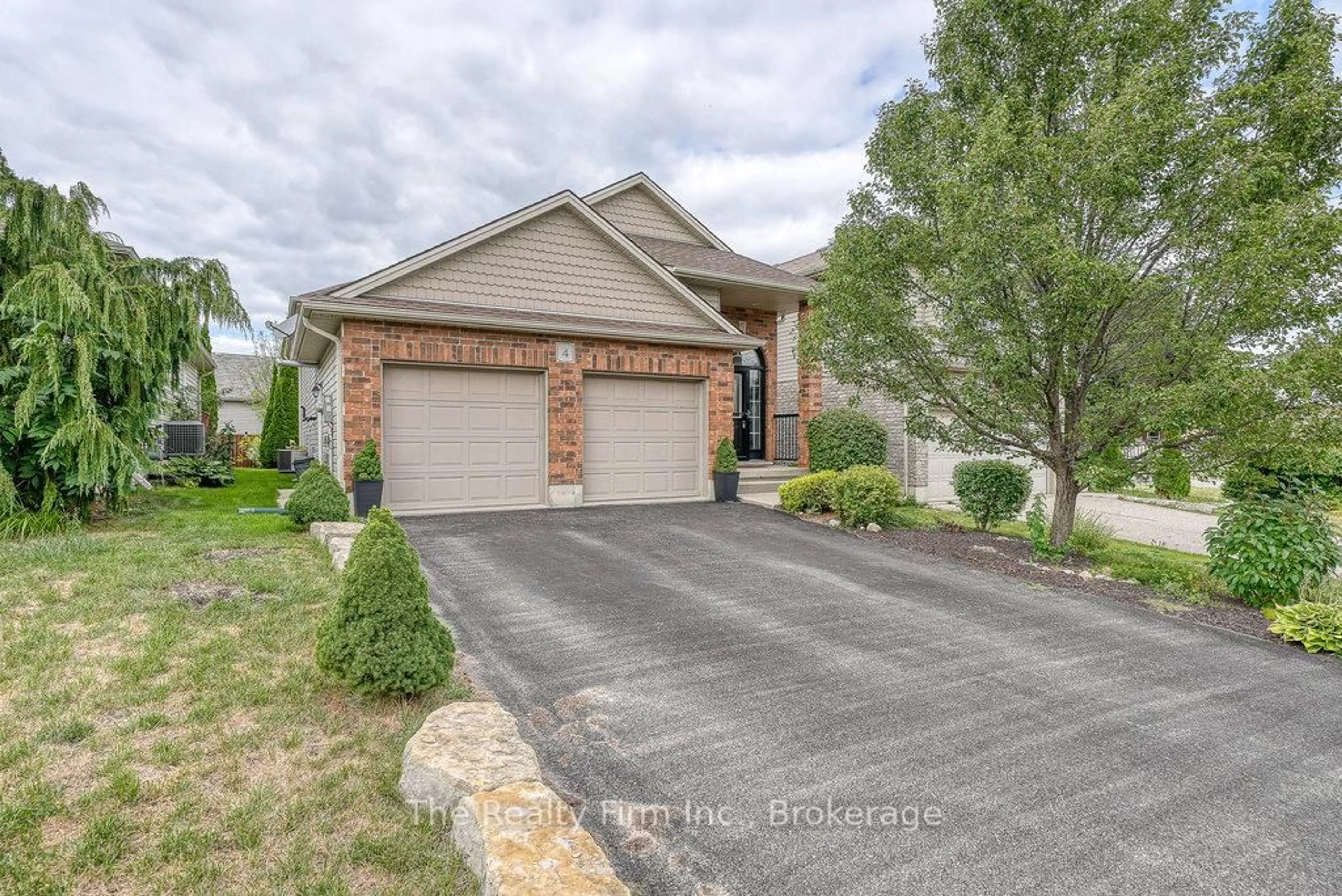 Home with brick exterior material, street for 4 Kerr Cres, Ingersoll Ontario N5C 4H2