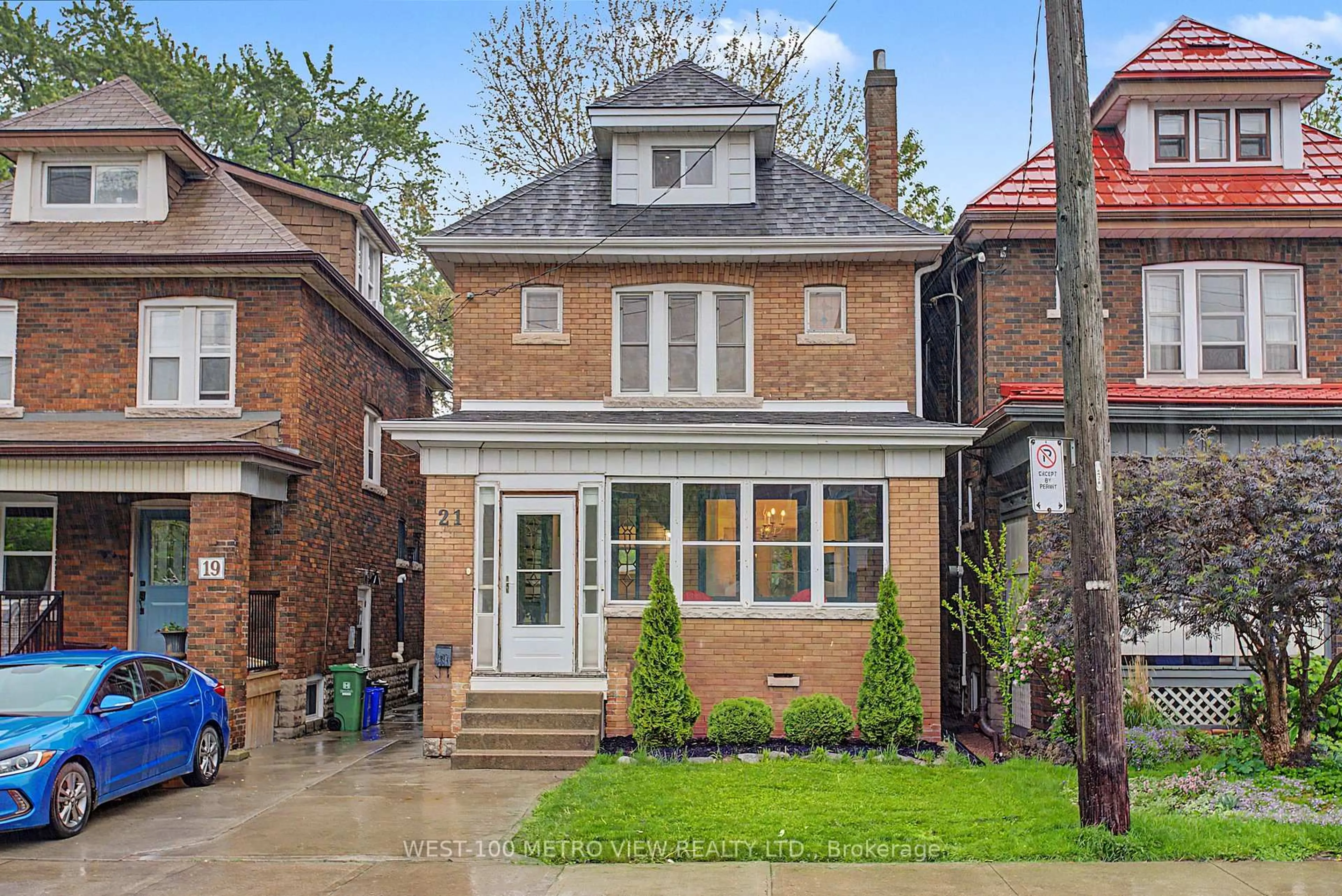 Home with brick exterior material, street for 21 Springer Ave, Hamilton Ontario L8M 2W7
