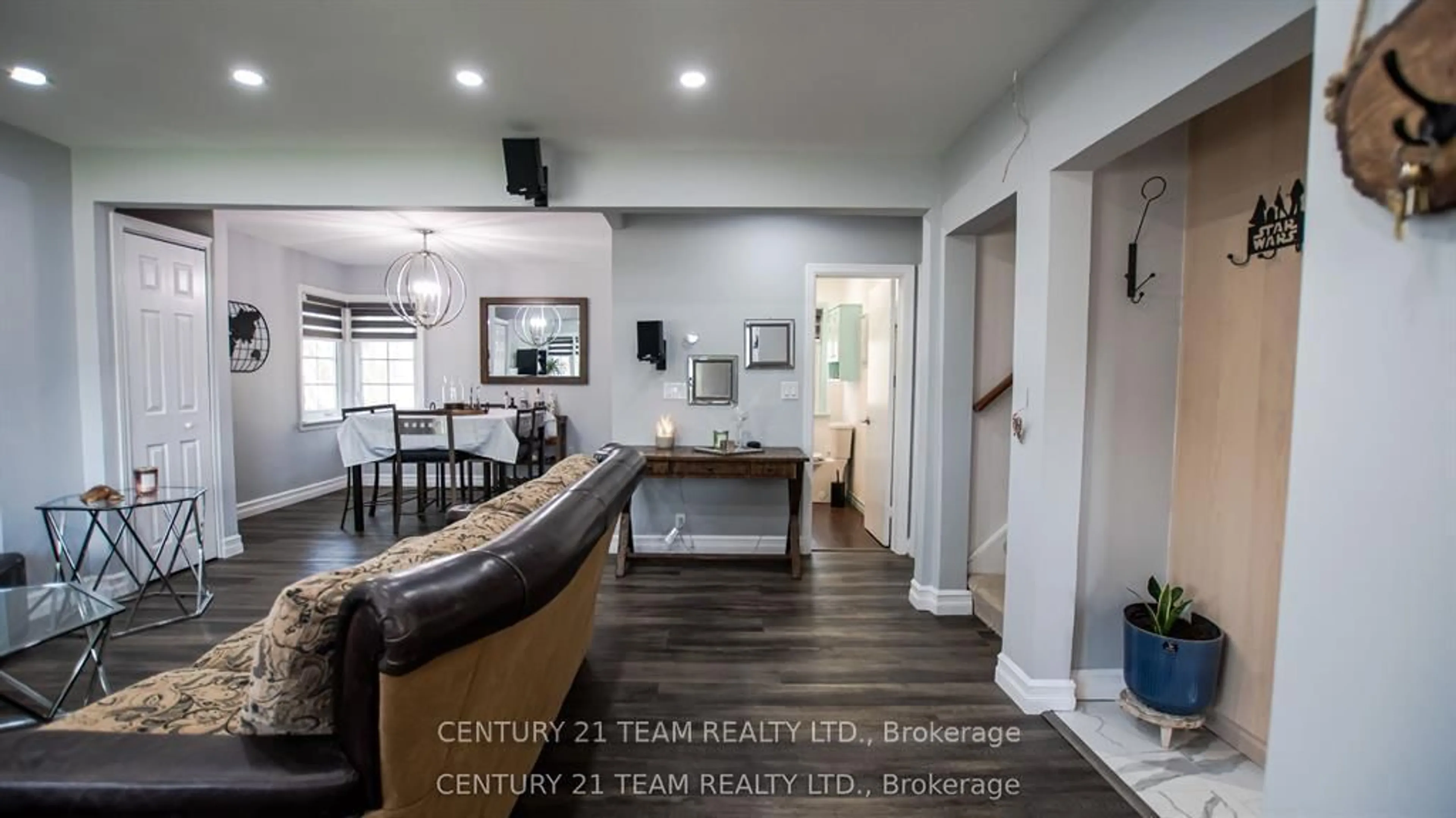 Home theater for 179 Daniel St, Erin Ontario N0B 1T0