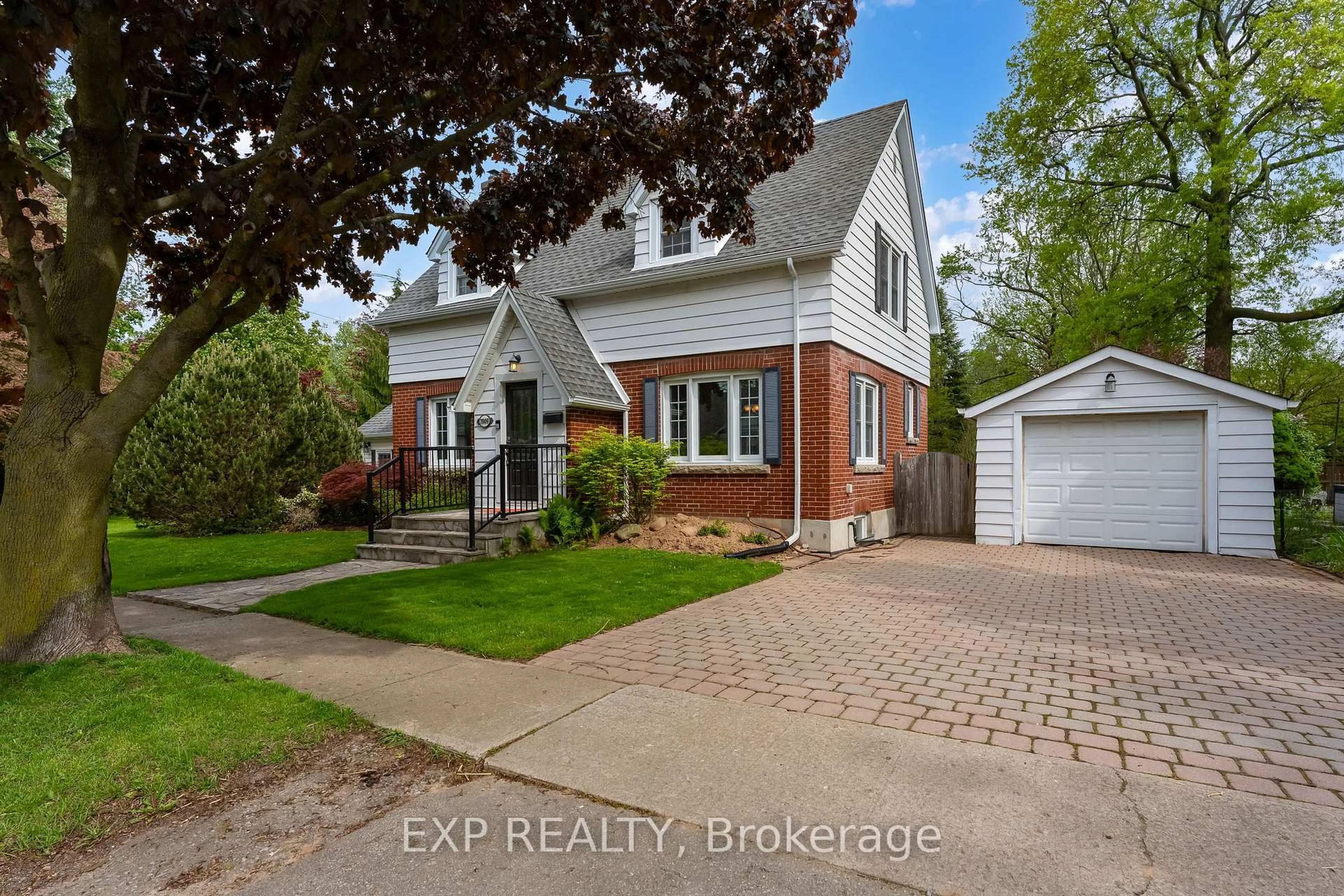 Home with brick exterior material, street for 7009 High St, Niagara Falls Ontario L2G 1P1