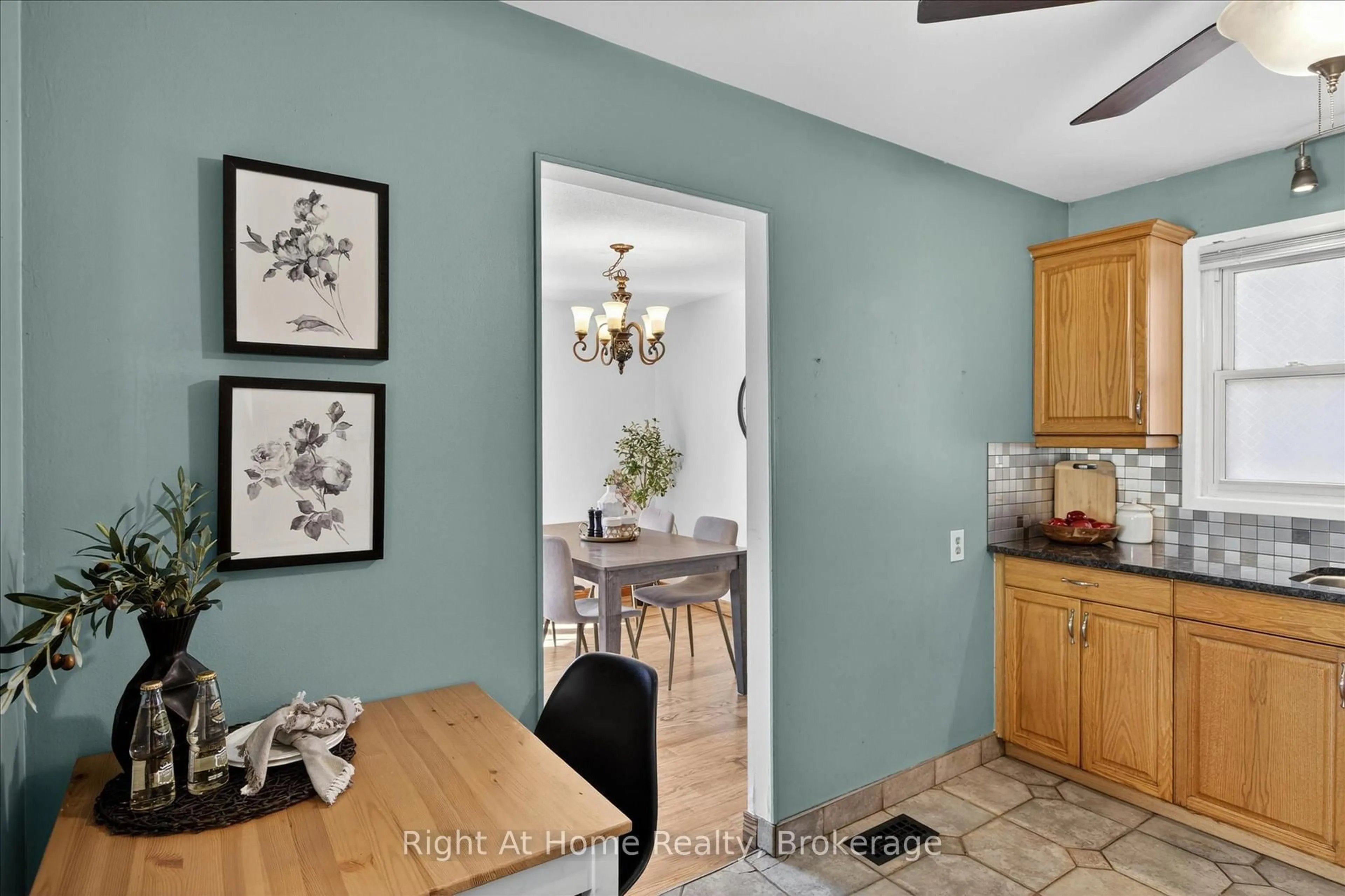 Dining room, ceramic/tile floor for 278 Mcfarlane St, Peterborough Ontario K9H 1K4