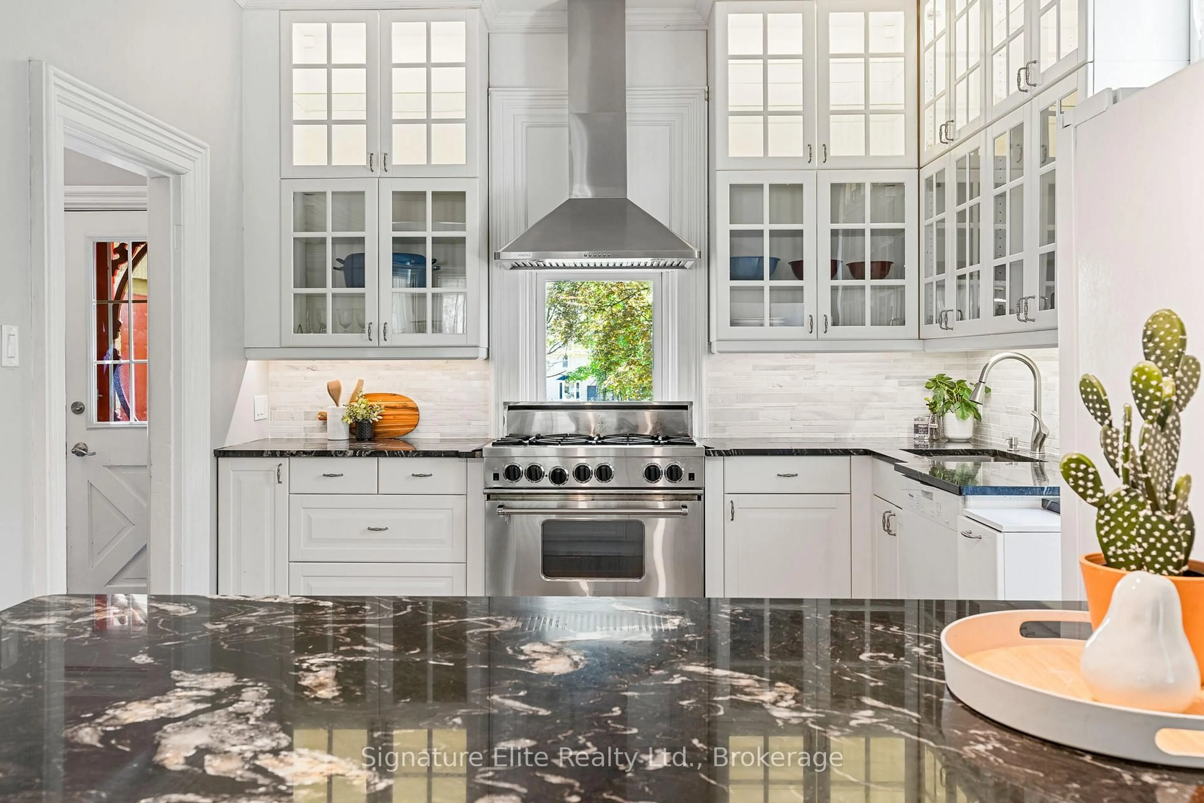 Contemporary kitchen, ceramic/tile floor for 65 Bond St, Kawartha Lakes Ontario K9V 3R3