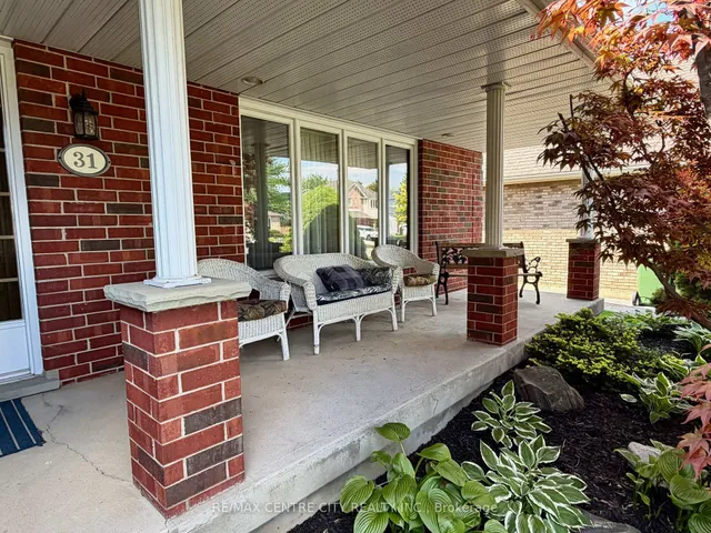 31 Cavanaugh Cres, St. Thomas 4