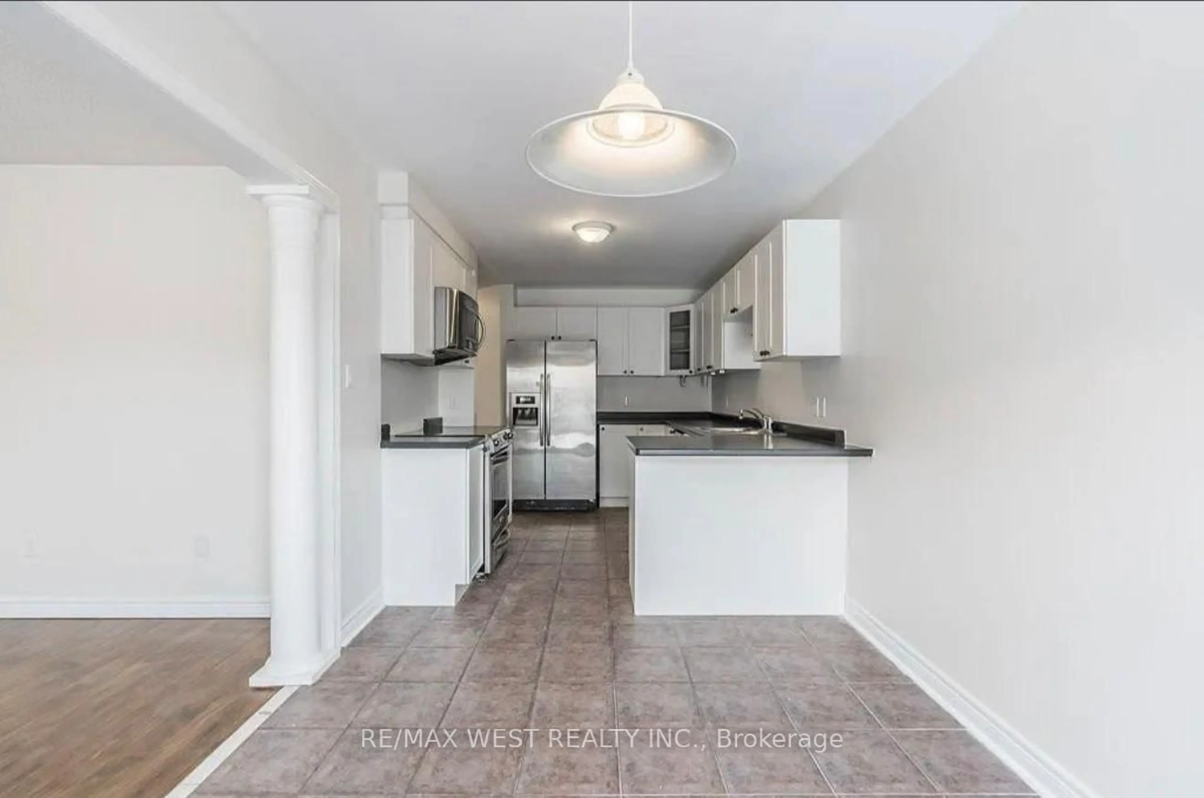 Standard kitchen, unknown for 36 Haynes Crt, Niagara-on-the-Lake Ontario L0S 1J0