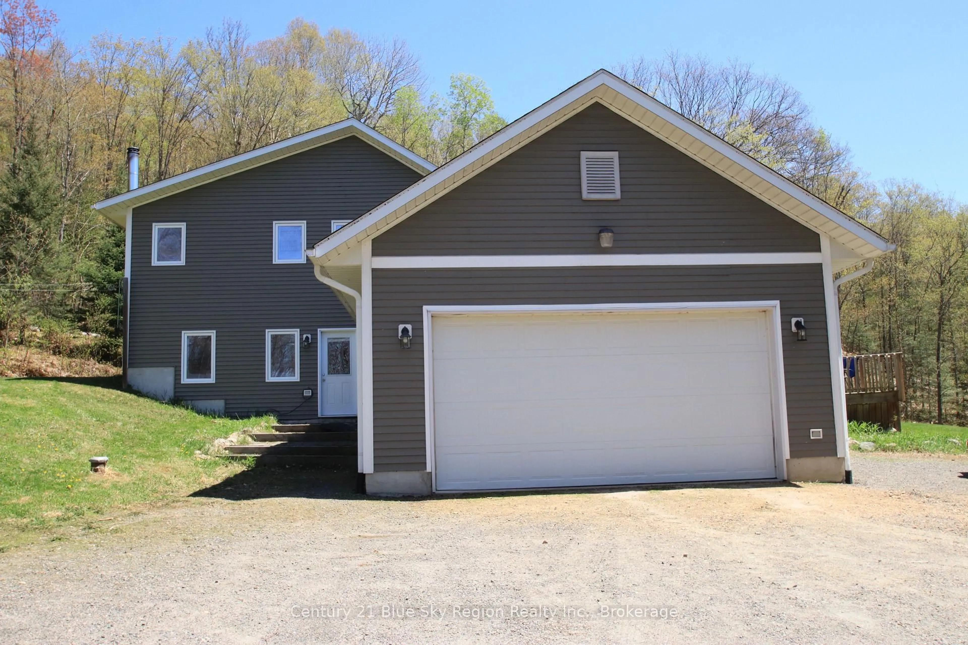Unknown for 120 Forestry Rd, Powassan Ontario P0H 2L0