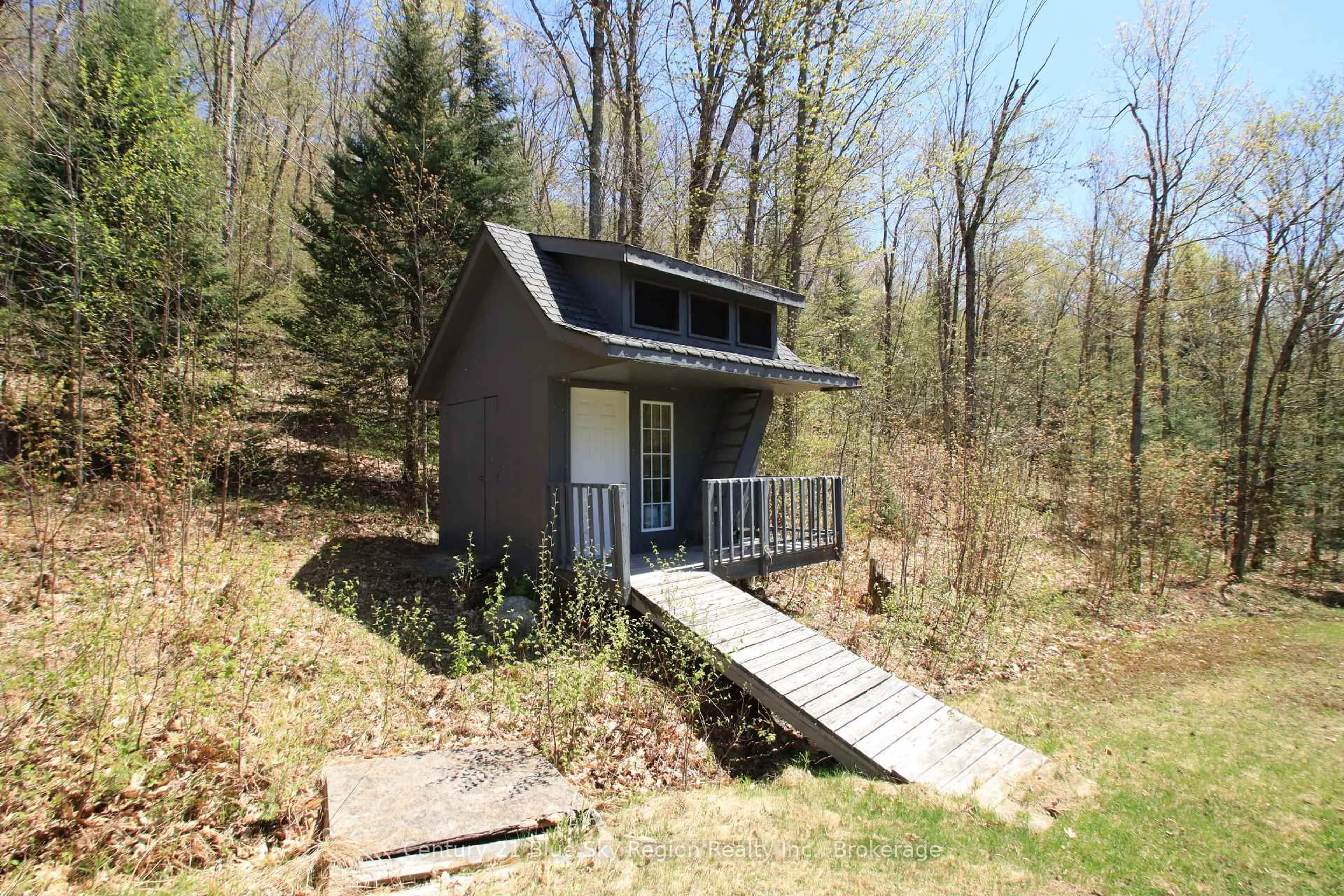 Shed for 120 Forestry Rd, Powassan Ontario P0H 2L0