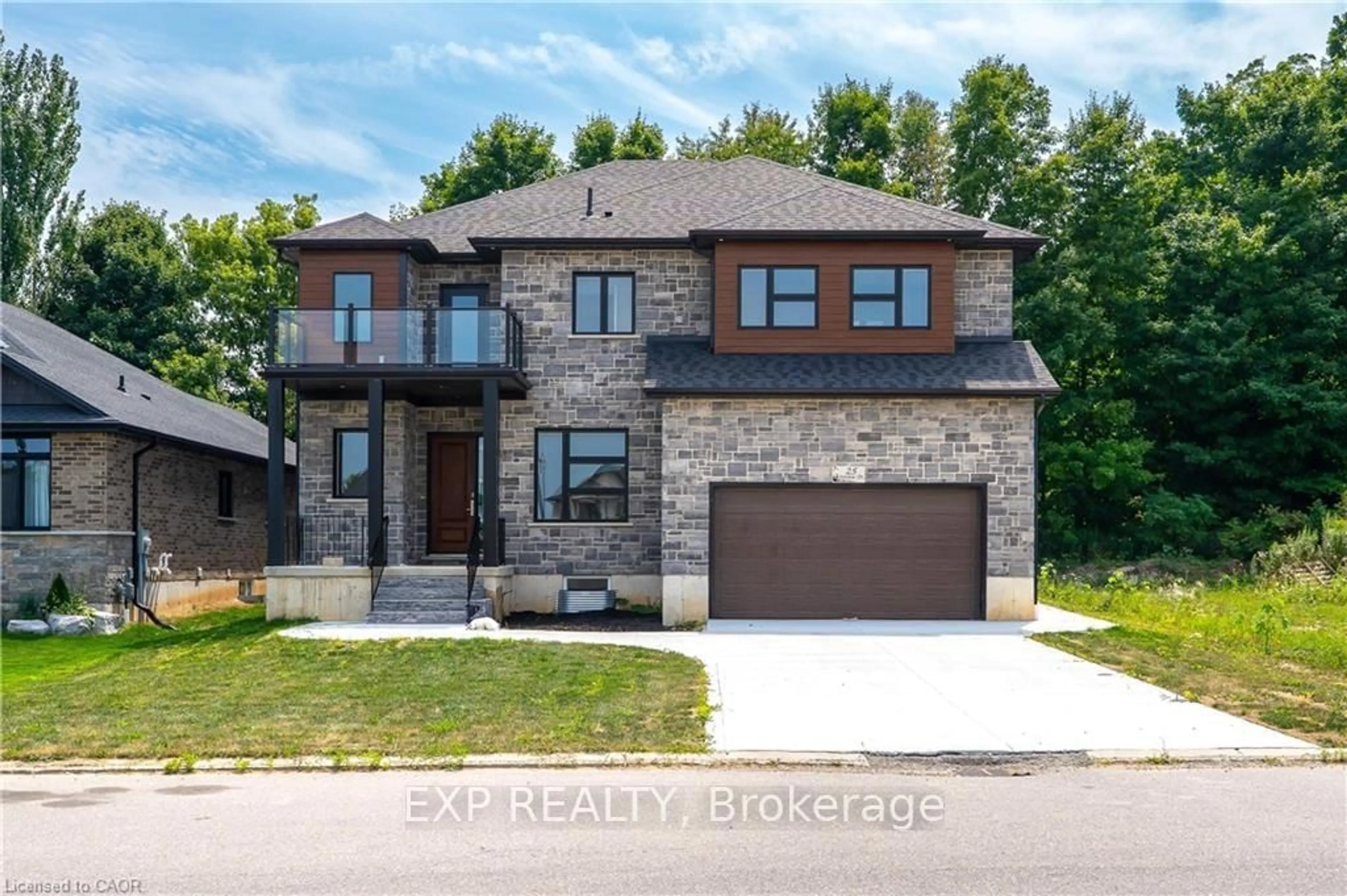 Home with brick exterior material, street for 25 Sunview Dr, Norwich Ontario N0J 1P0