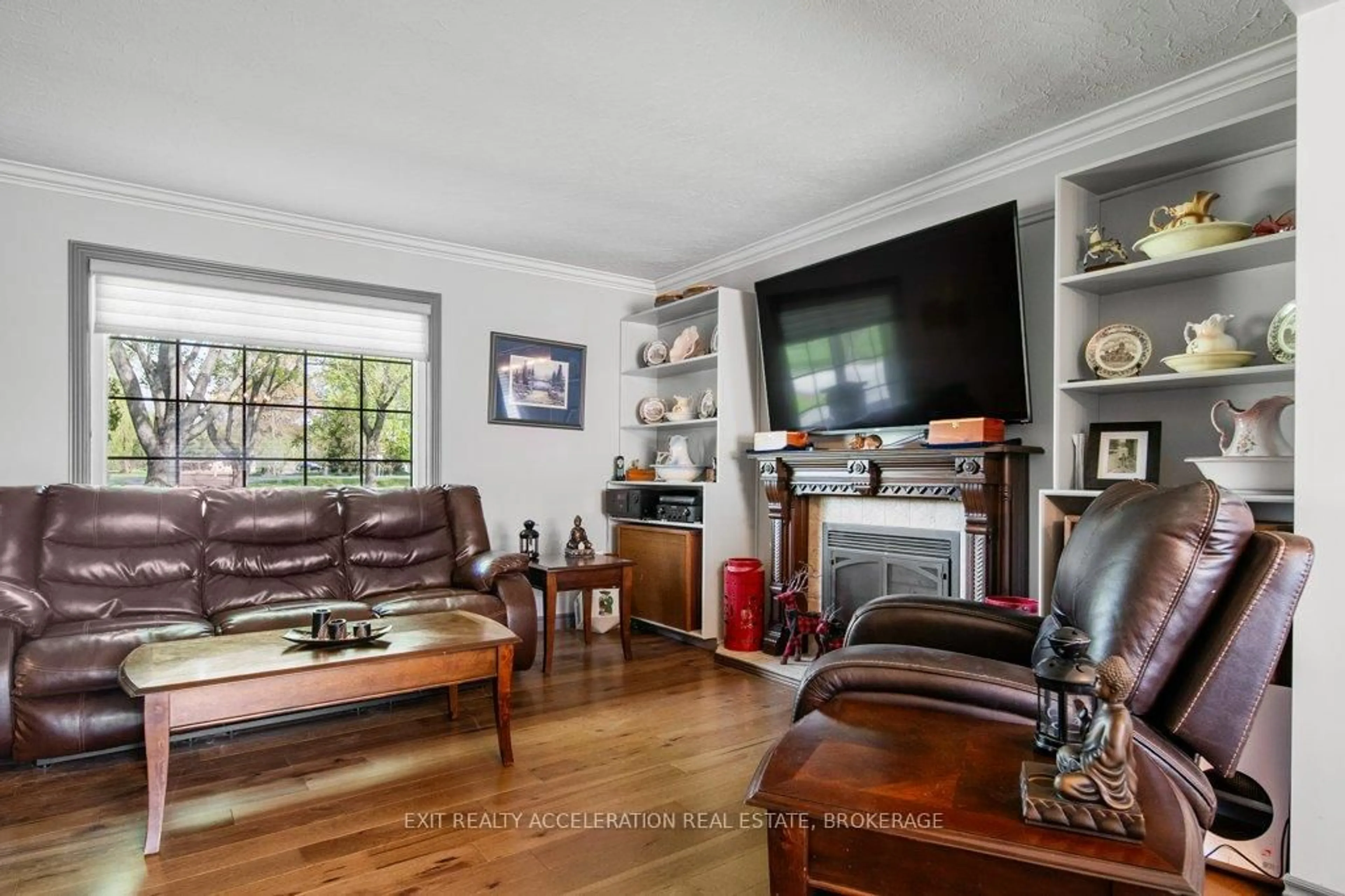 Living room with furniture, unknown for 8738 County Road 2, Greater Napanee Ontario K7R 3L1