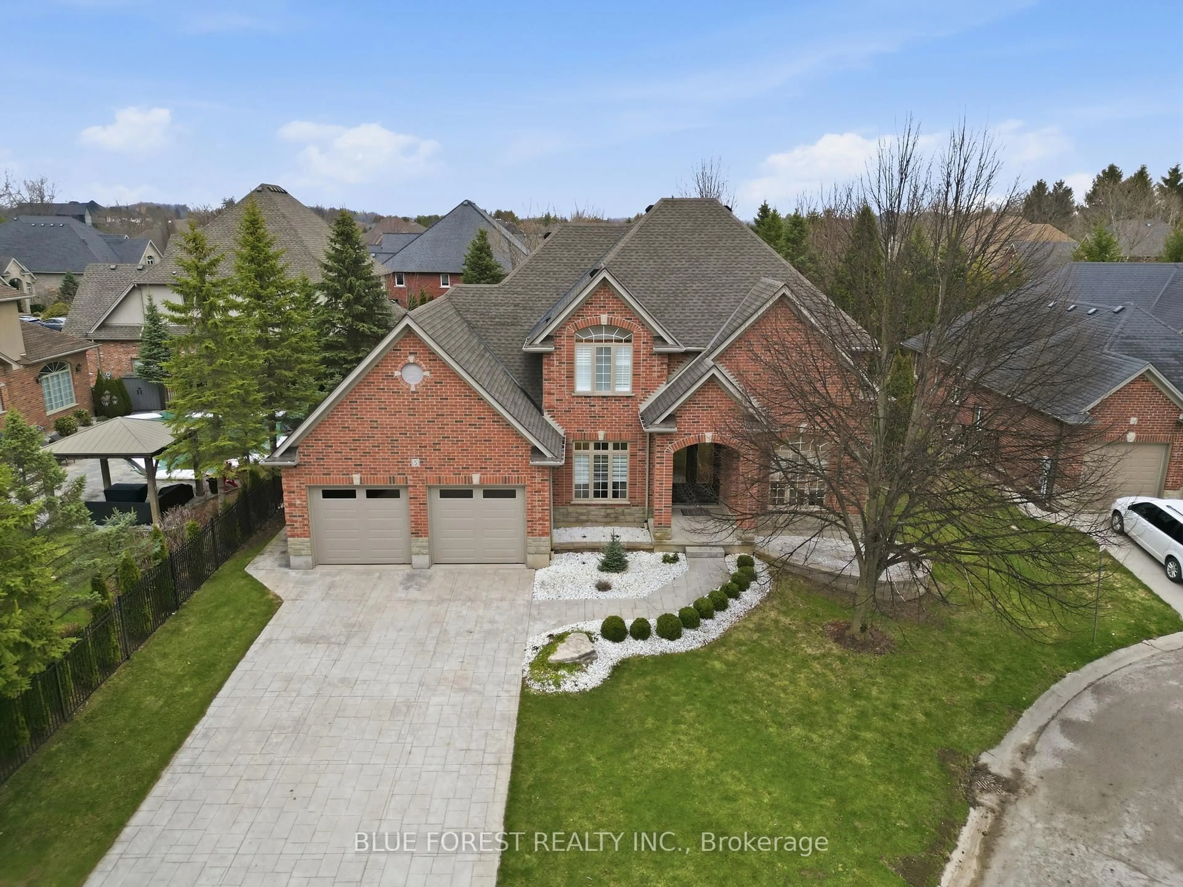 A pic from outside/outdoor area/front of a property/back of a property/a pic from drone, street for 7222 Clayton Walk #5, London South Ontario N6P 1W1