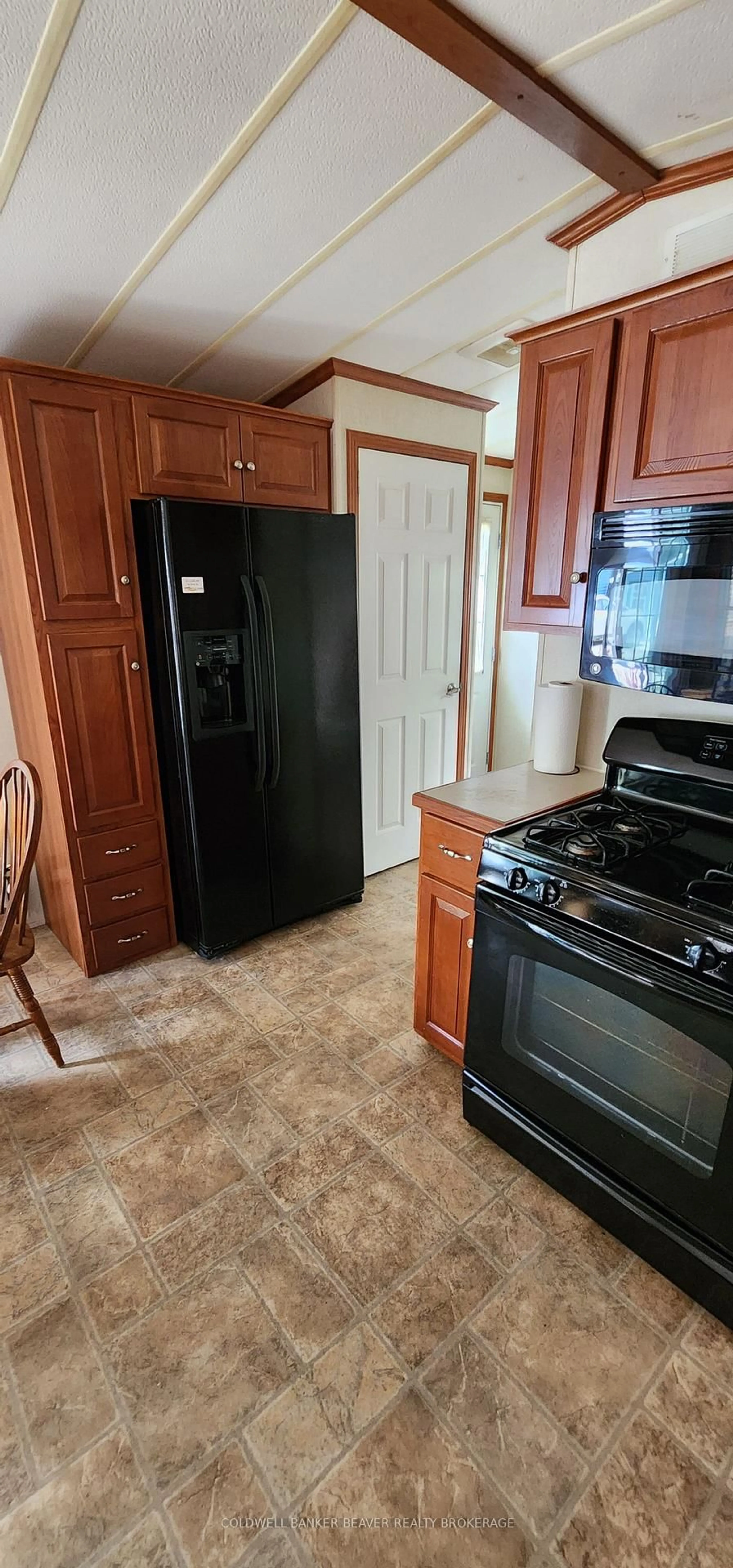 Standard kitchen, unknown for 22790 Amiens Rd #13, Middlesex Centre Ontario N0L 1R0