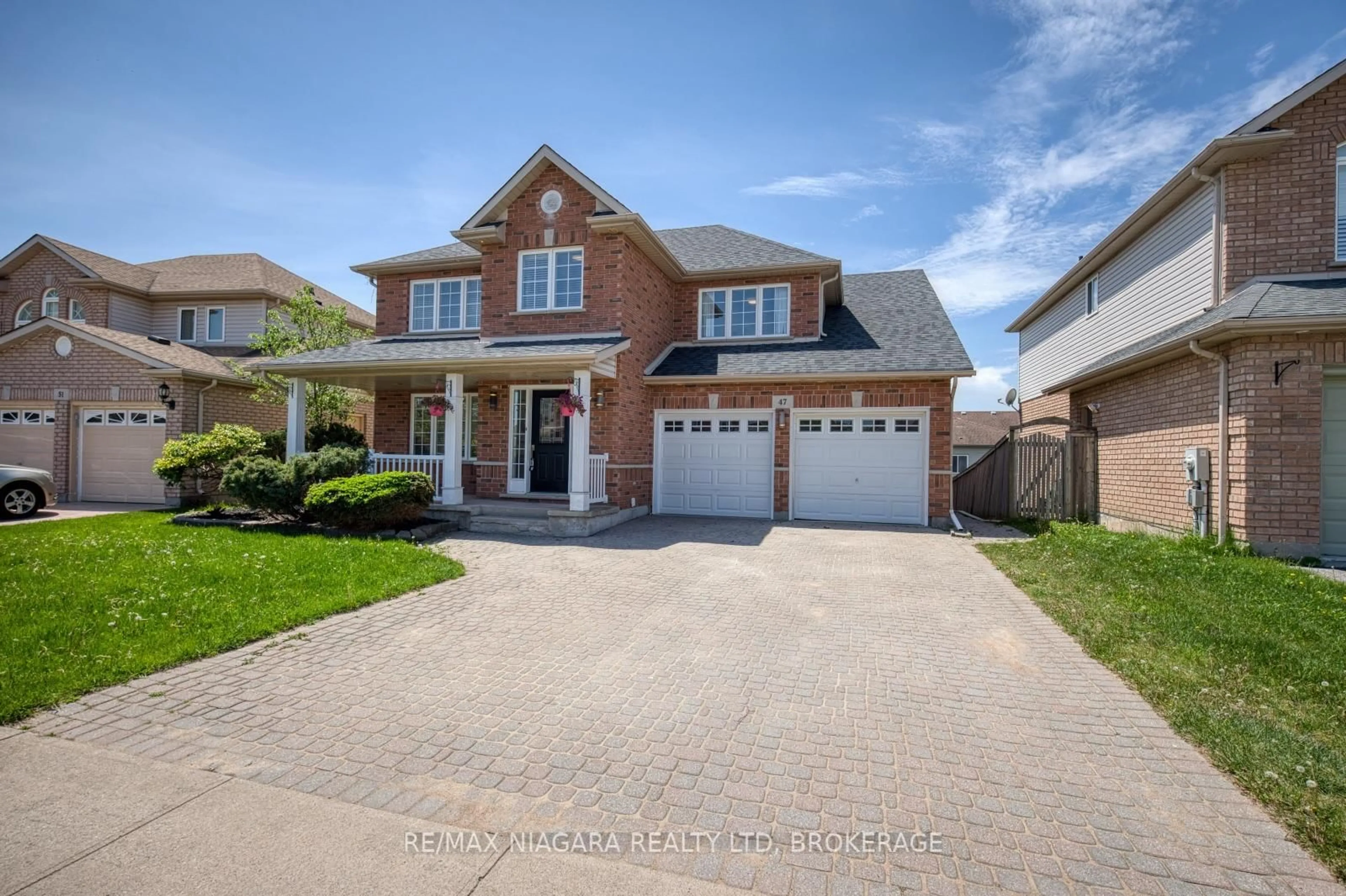 Home with brick exterior material, street for 47 Honey Locust Circ, Thorold Ontario L2V 5E2