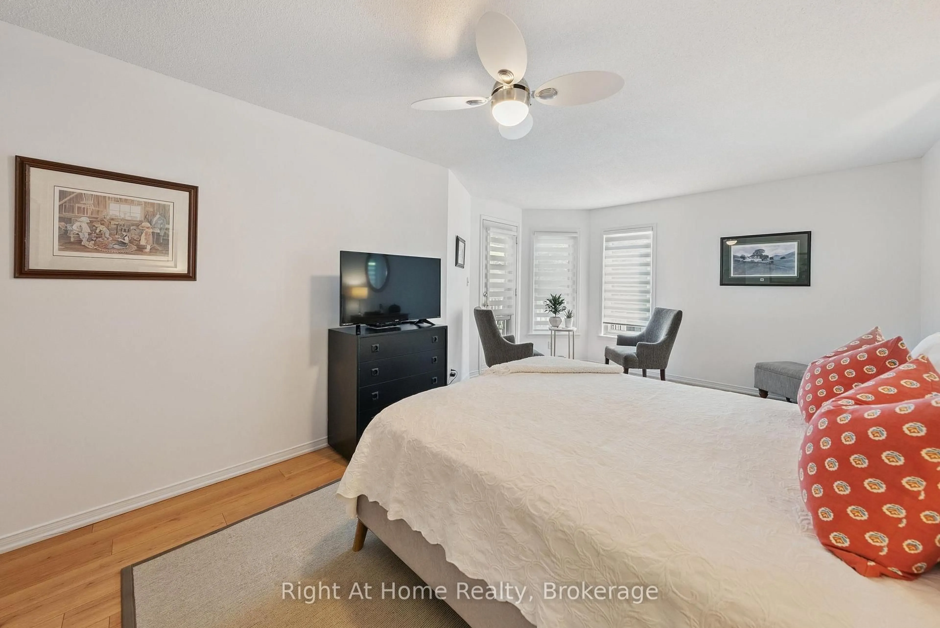 A pic of a room for 1099 Clonsilla Ave #122B, Peterborough Ontario K9J 8L8
