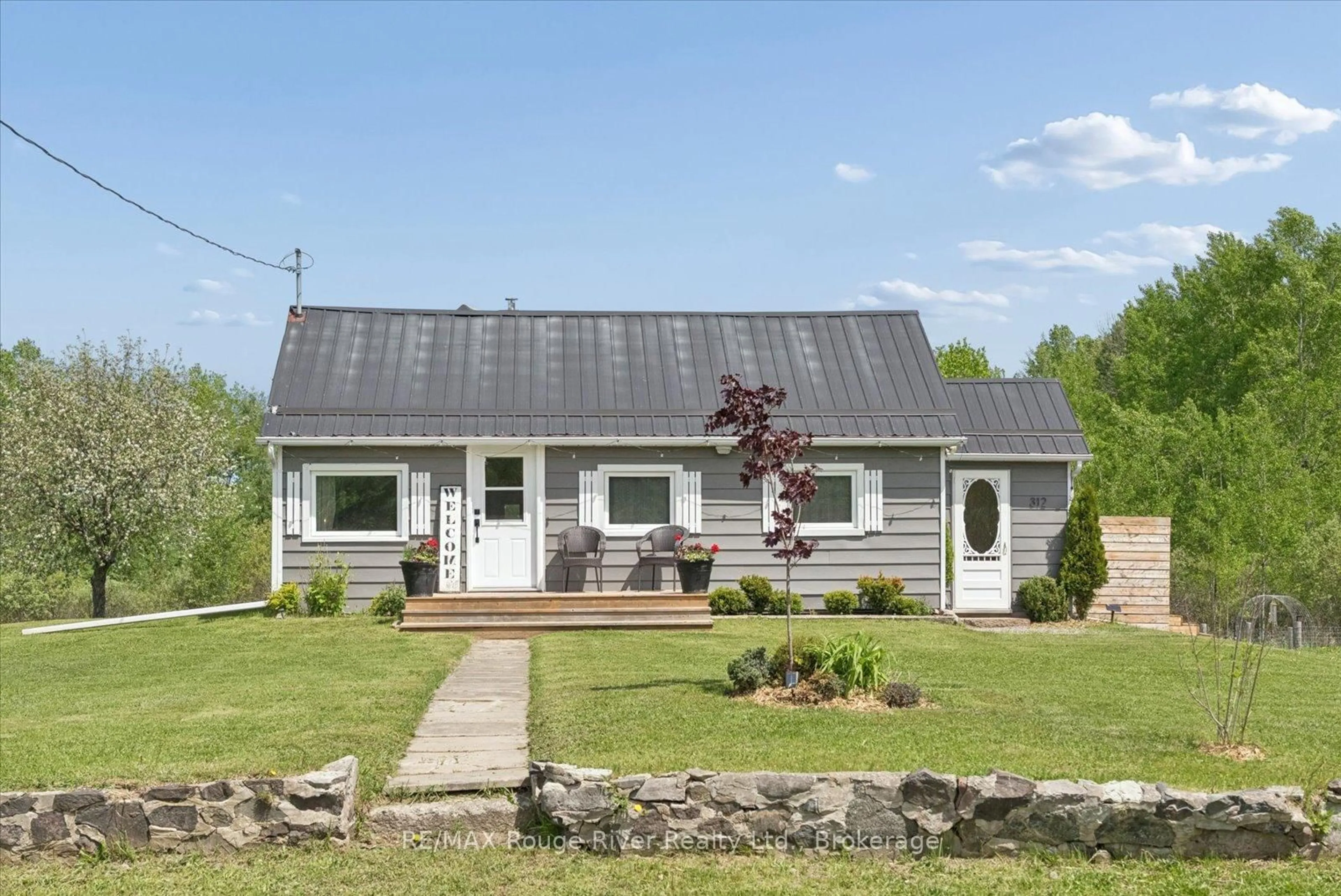 Unknown for 312 Boyd Rd, Limoges Ontario K0K 2M0