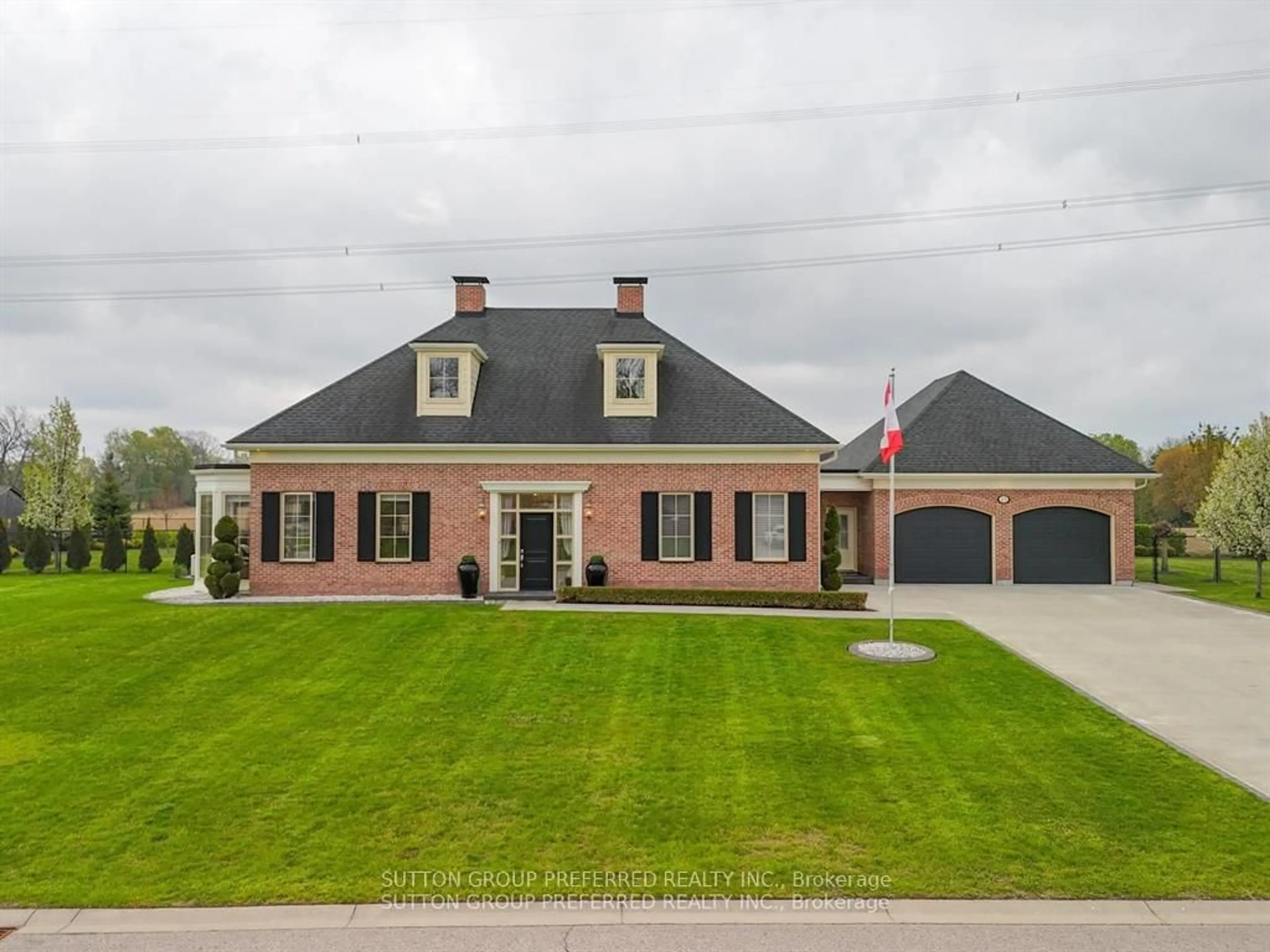 Home with brick exterior material, unknown for 13 River Oaks Dr, Norwich Ontario N0J 1R0