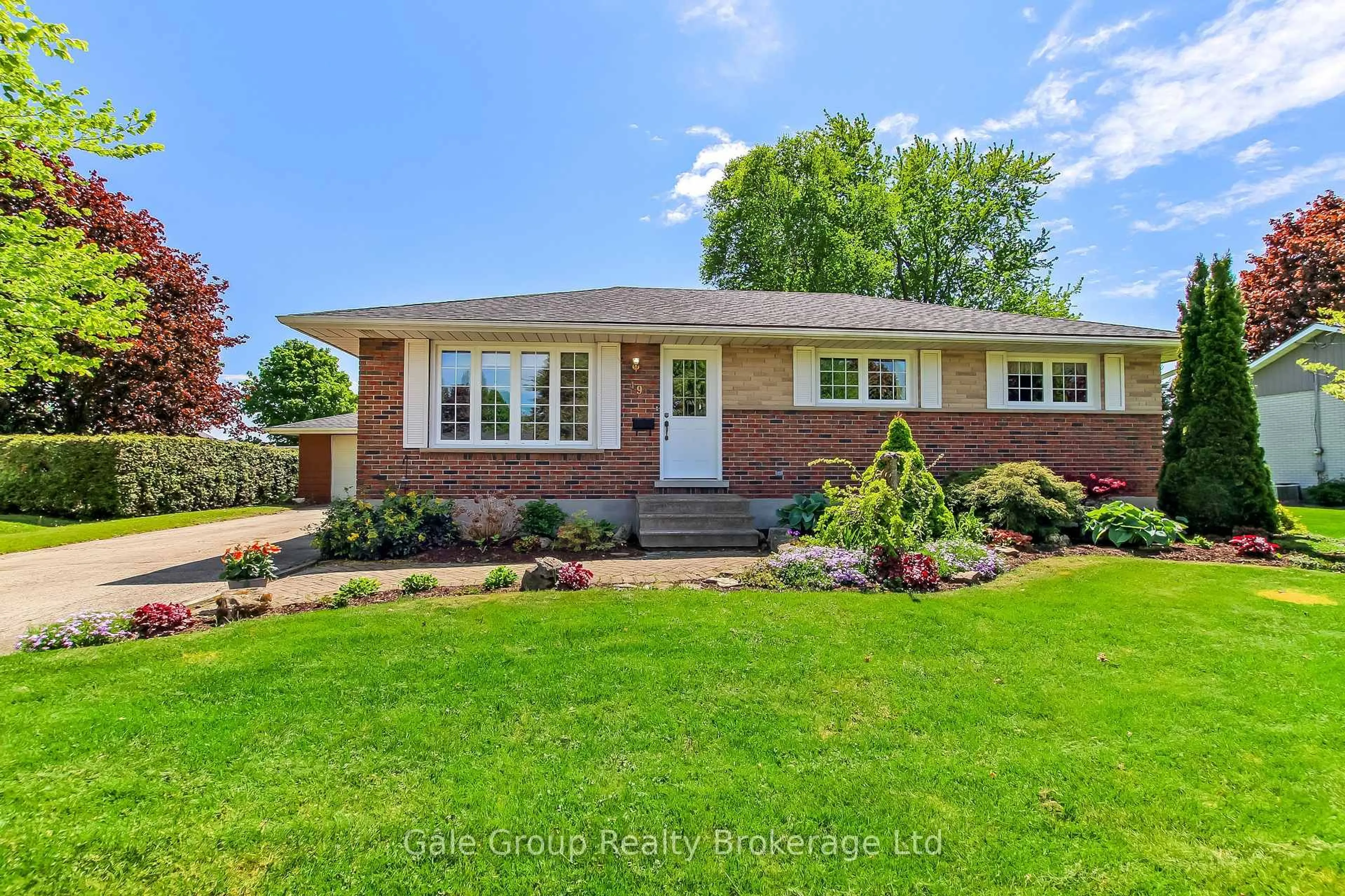 Home with brick exterior material, street for 49 Briar Dr, East Zorra-Tavistock Ontario N0J 1M0