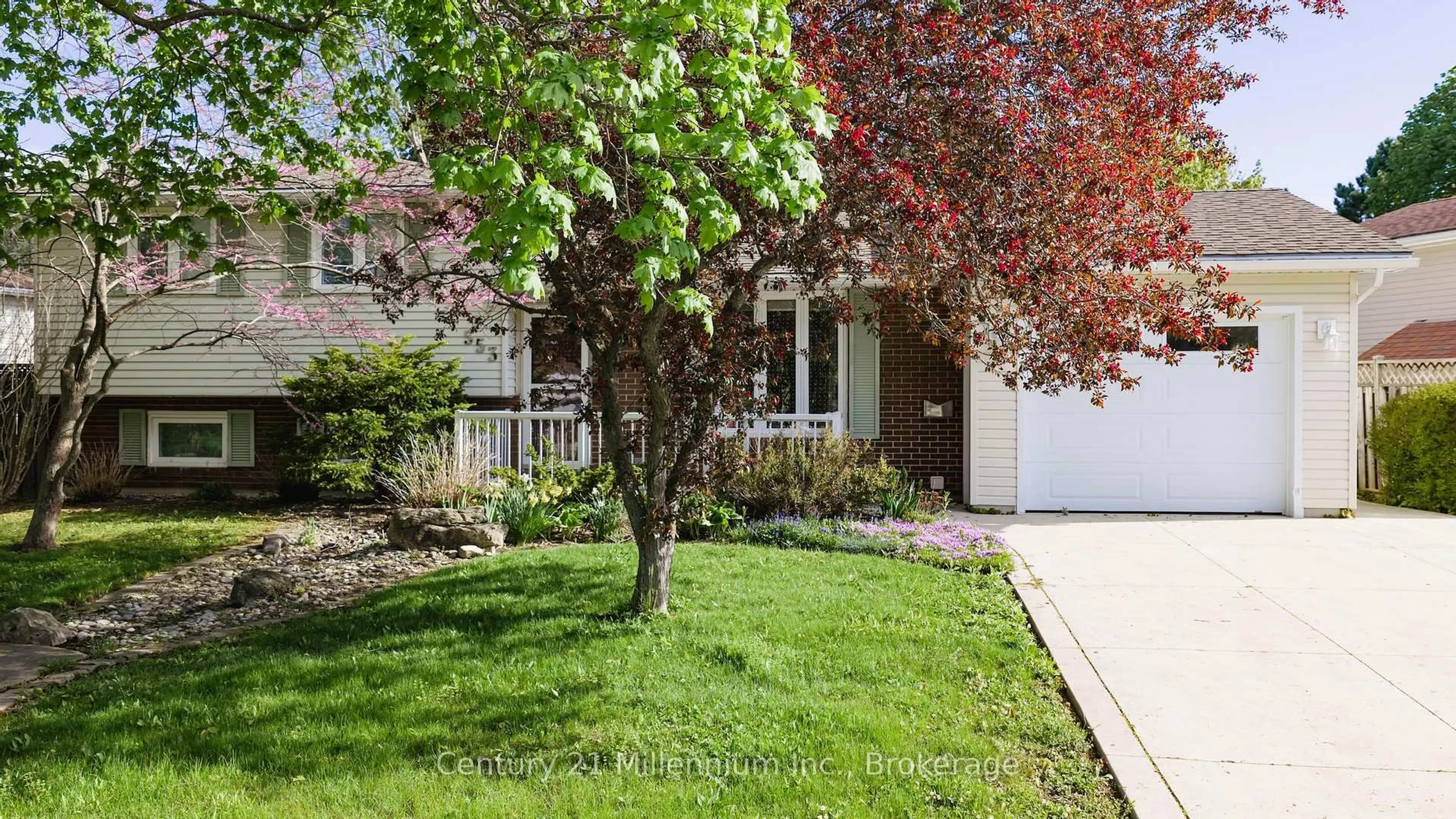 Home with vinyl exterior material, street for 553 Scott St, Kincardine Ontario N2Z 1V2