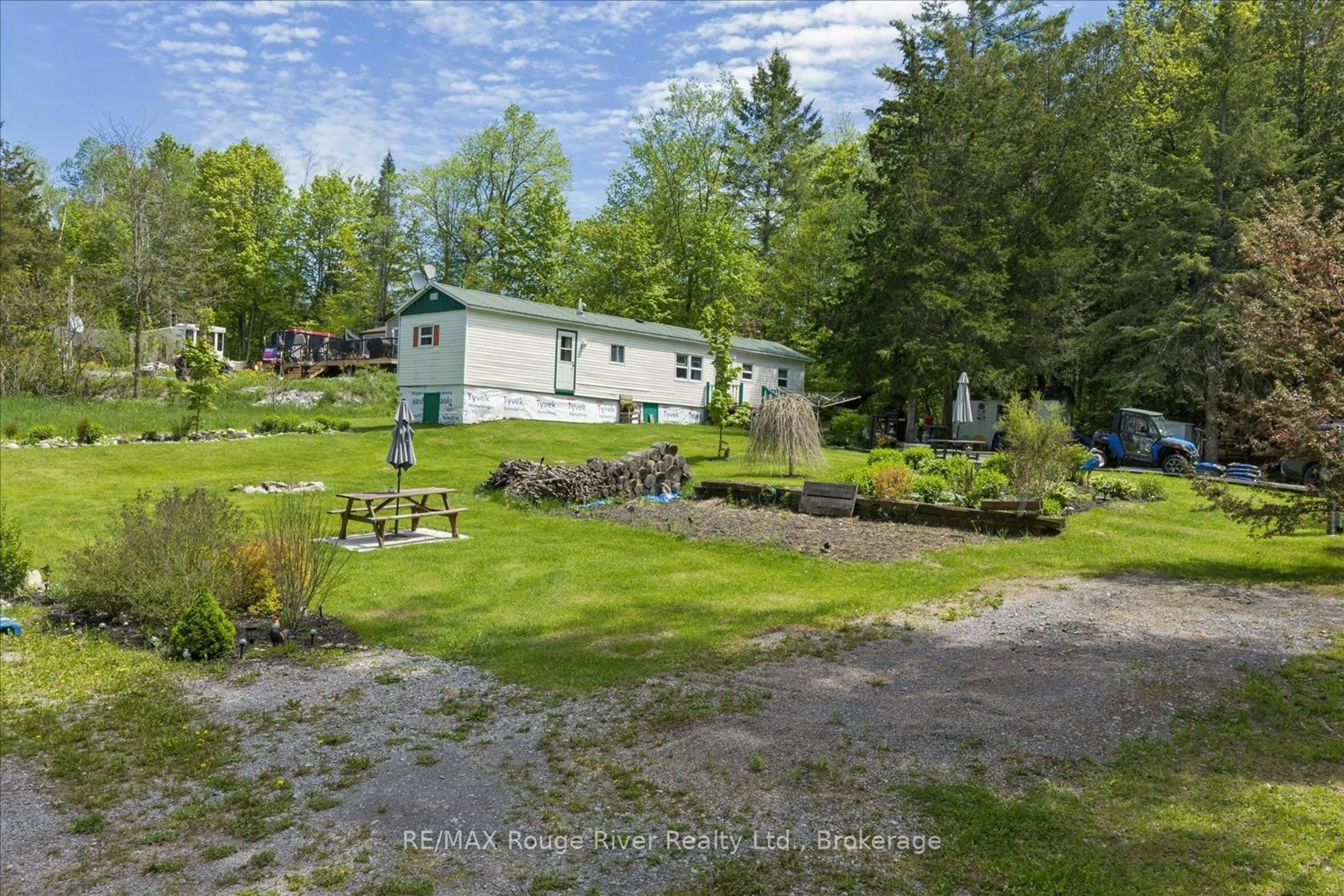 A pic from outside/outdoor area/front of a property/back of a property/a pic from drone, unknown for 189 Pine Lane, Trent Hills Ontario K0K 2M0