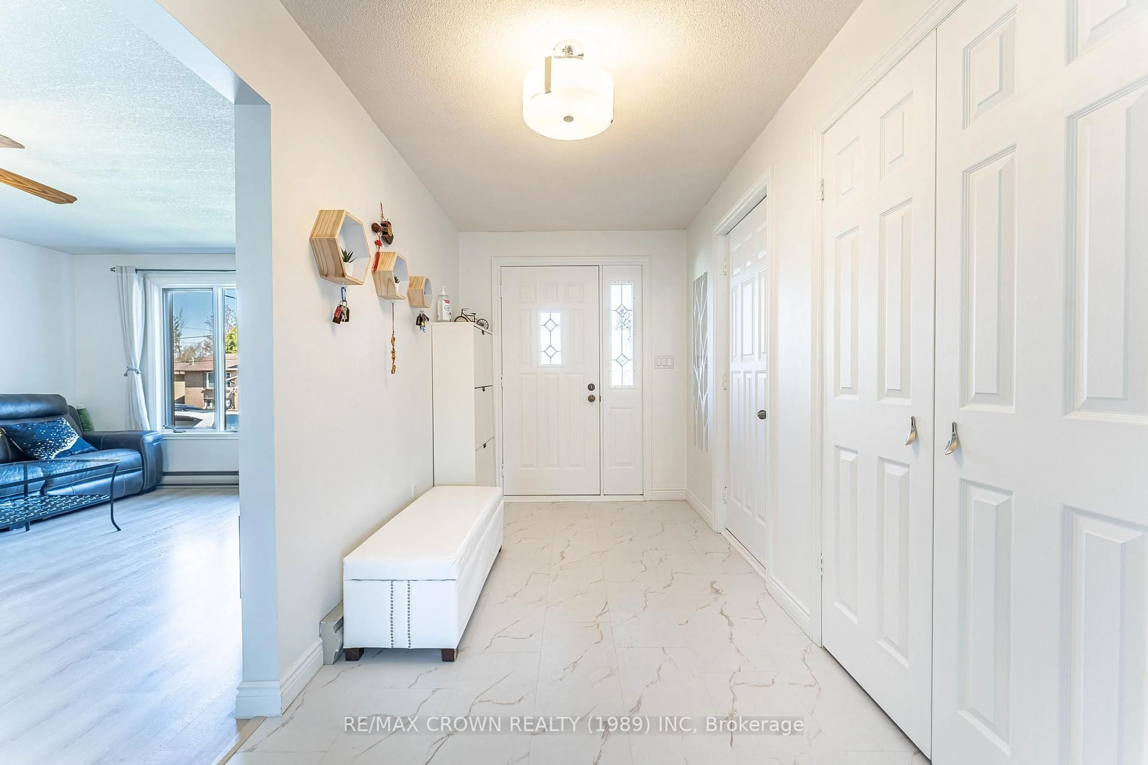 Indoor entryway for 53 Sable Cres, North Bay Ontario P1A 3X6