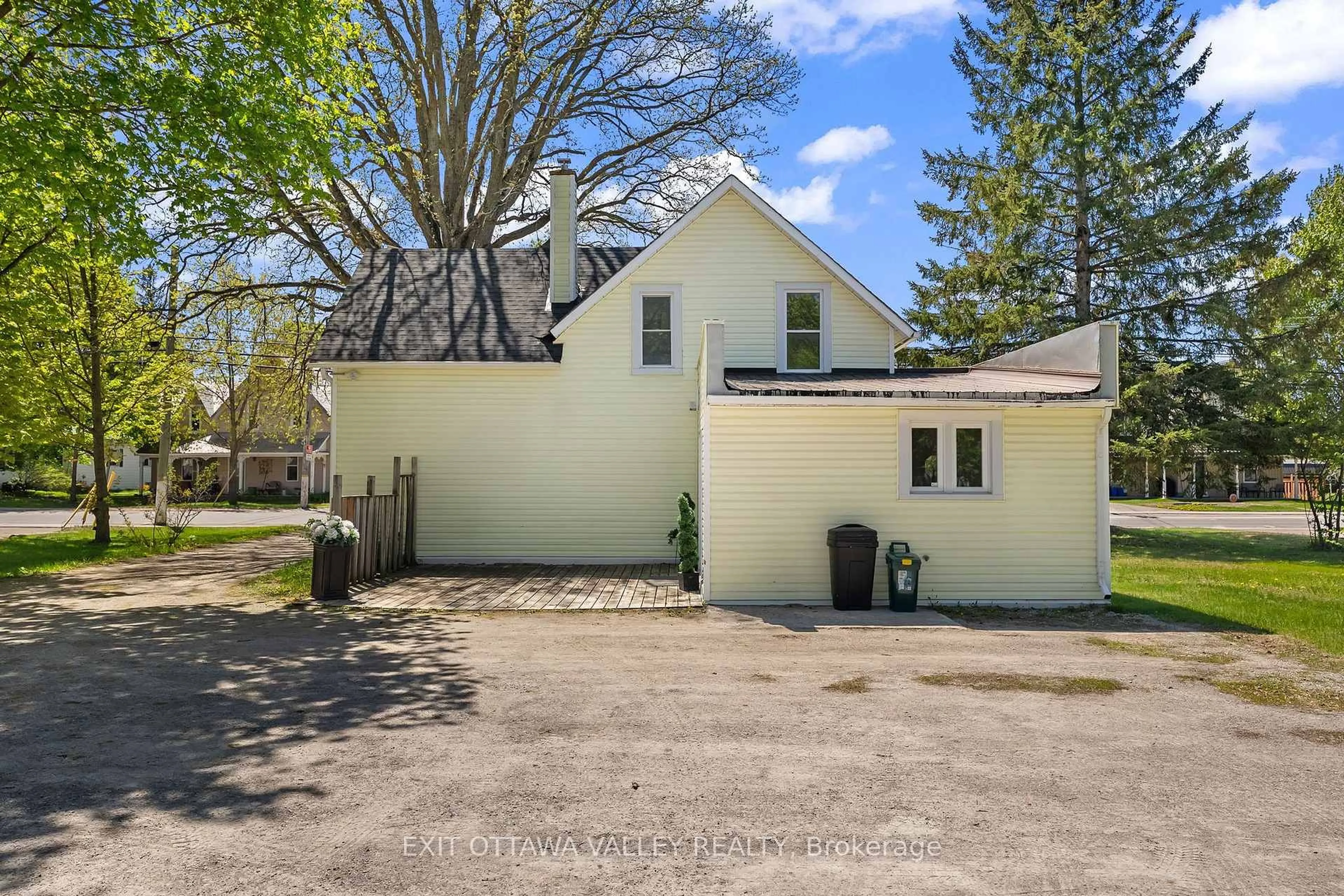 A pic from outside/outdoor area/front of a property/back of a property/a pic from drone, street for 1782 Beachburg Rd, Beachburg Ontario K0J 1C0