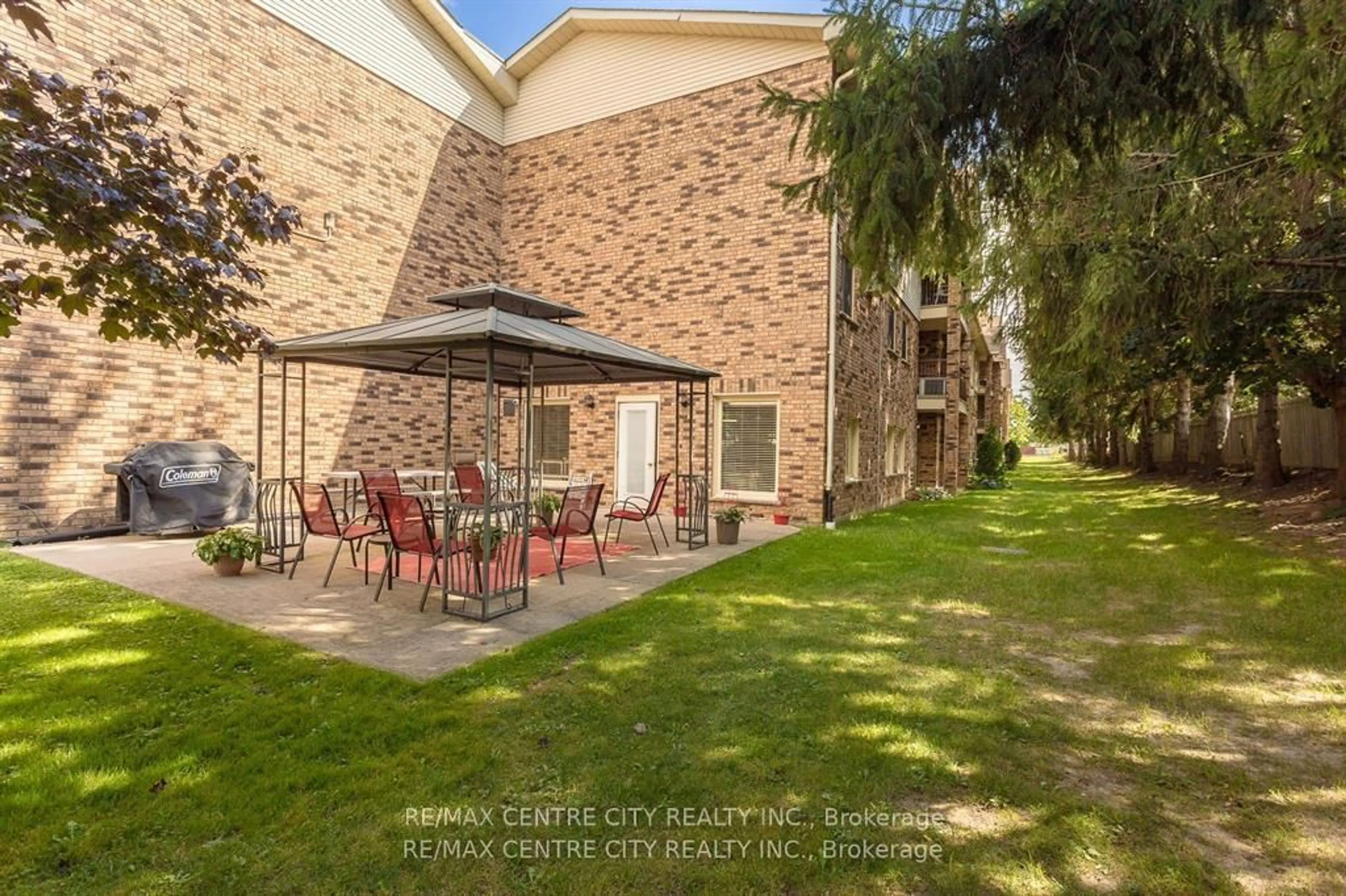 Patio, unknown for 440 Wellington St #109, St. Thomas Ontario N5R 5X5