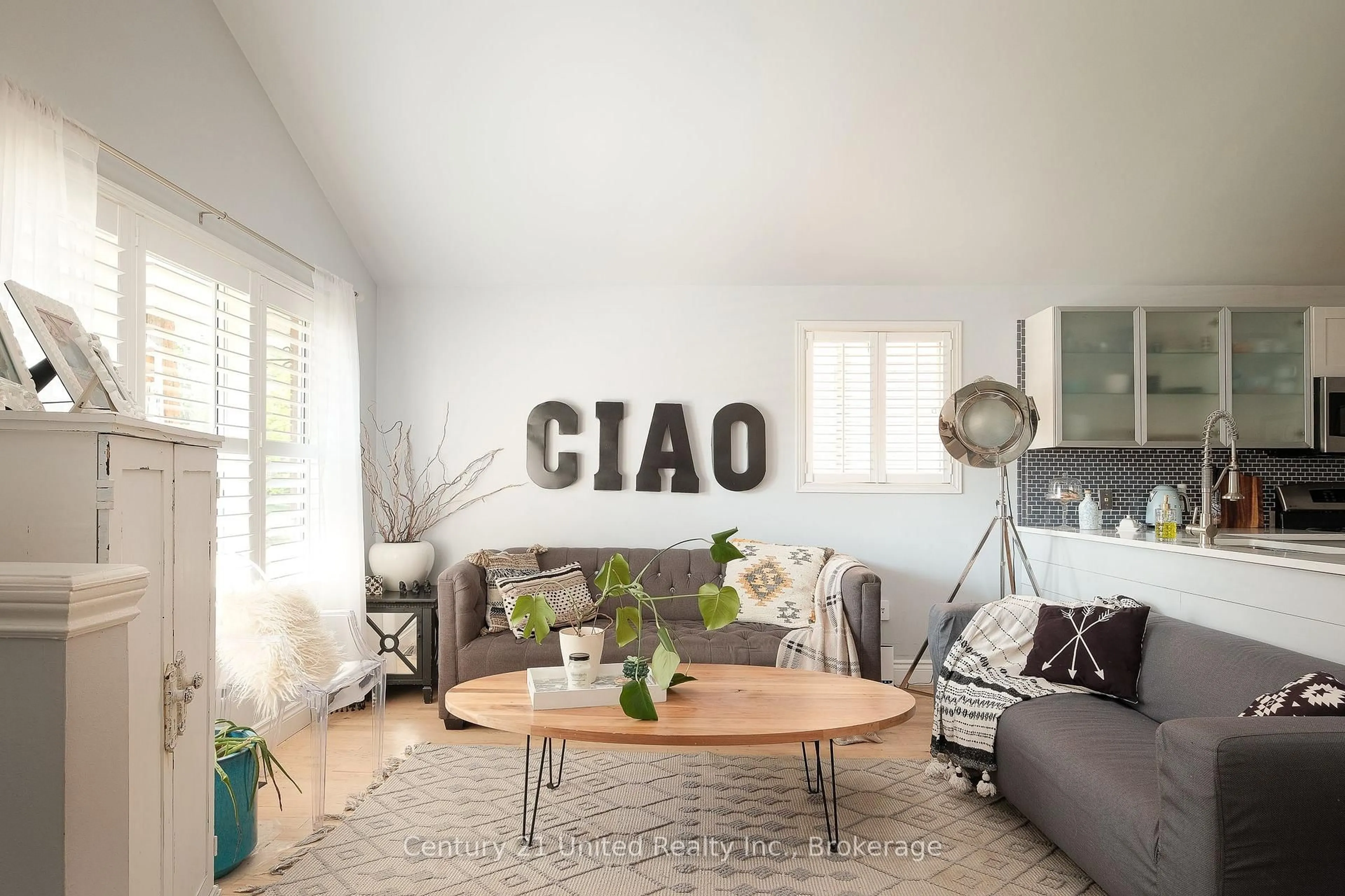 Living room with furniture, unknown for 2229 Lorraine Dr, Peterborough Ontario K9L 1Y6