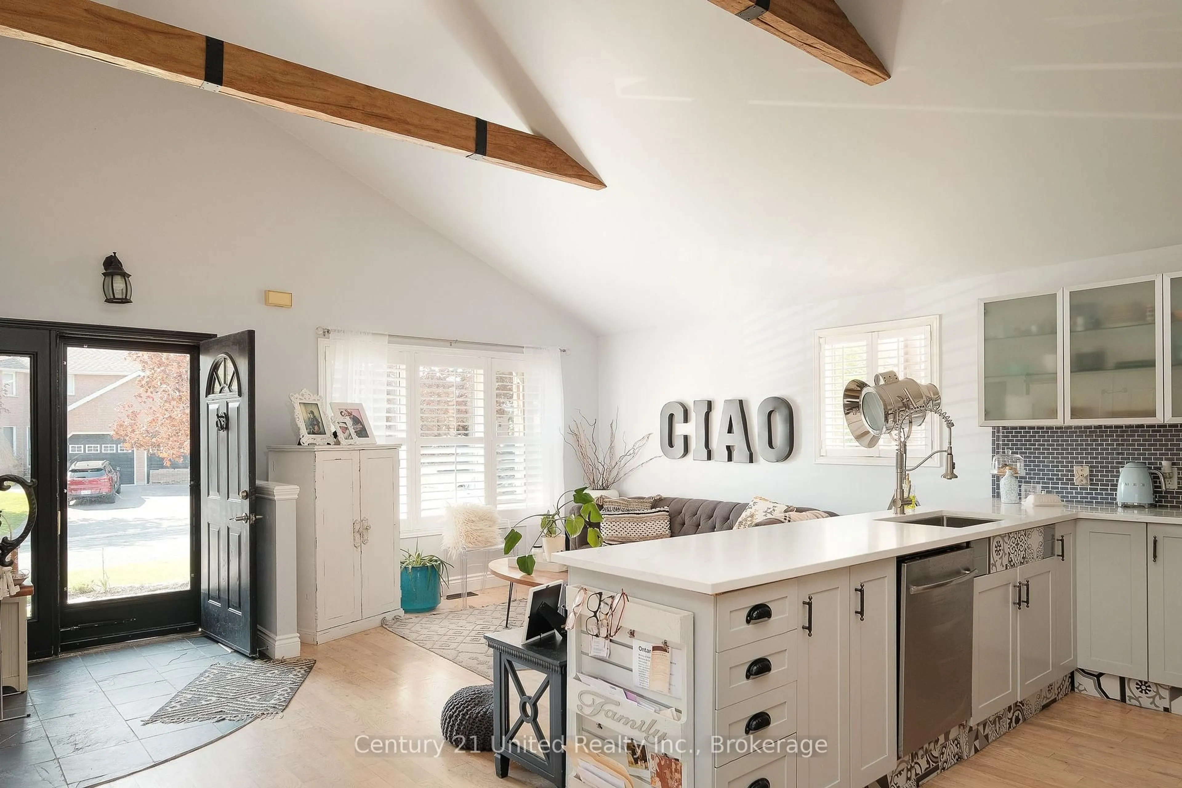 Open concept kitchen, unknown for 2229 Lorraine Dr, Peterborough Ontario K9L 1Y6