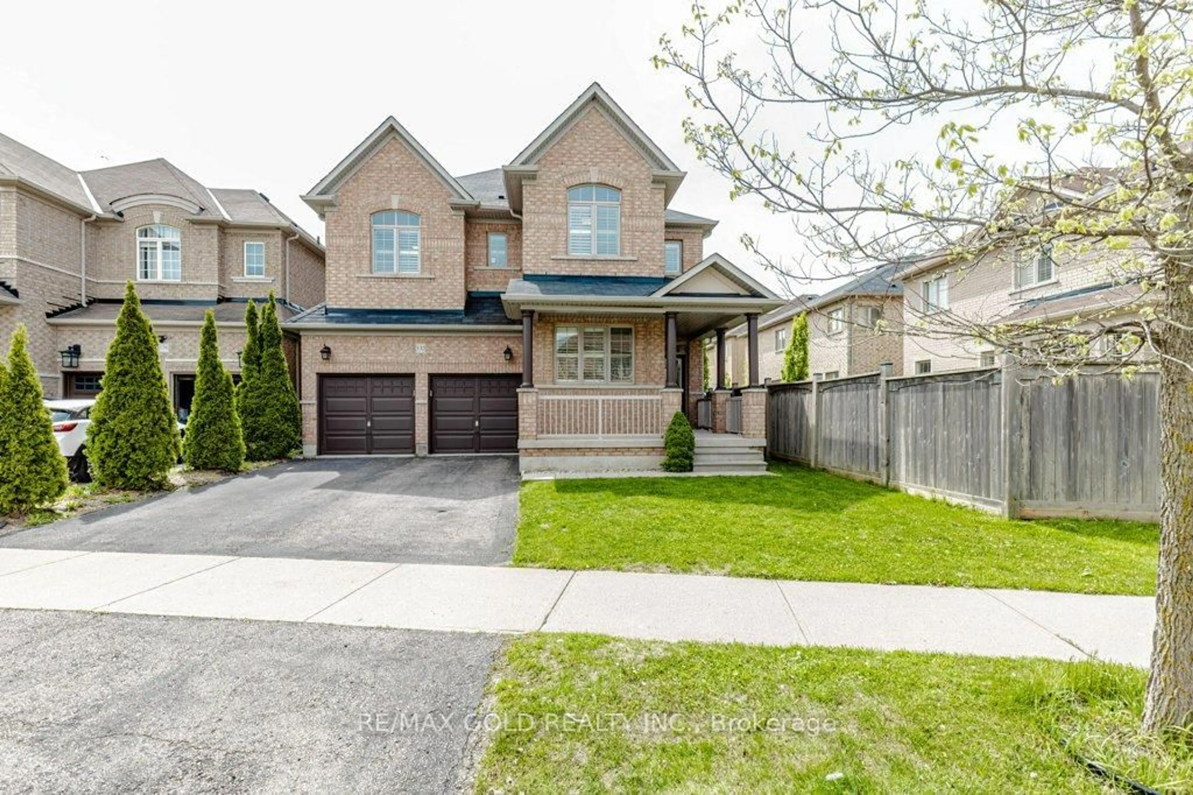 Home with brick exterior material, street for 132 Mcknight Ave, Hamilton Ontario L0R 2H7