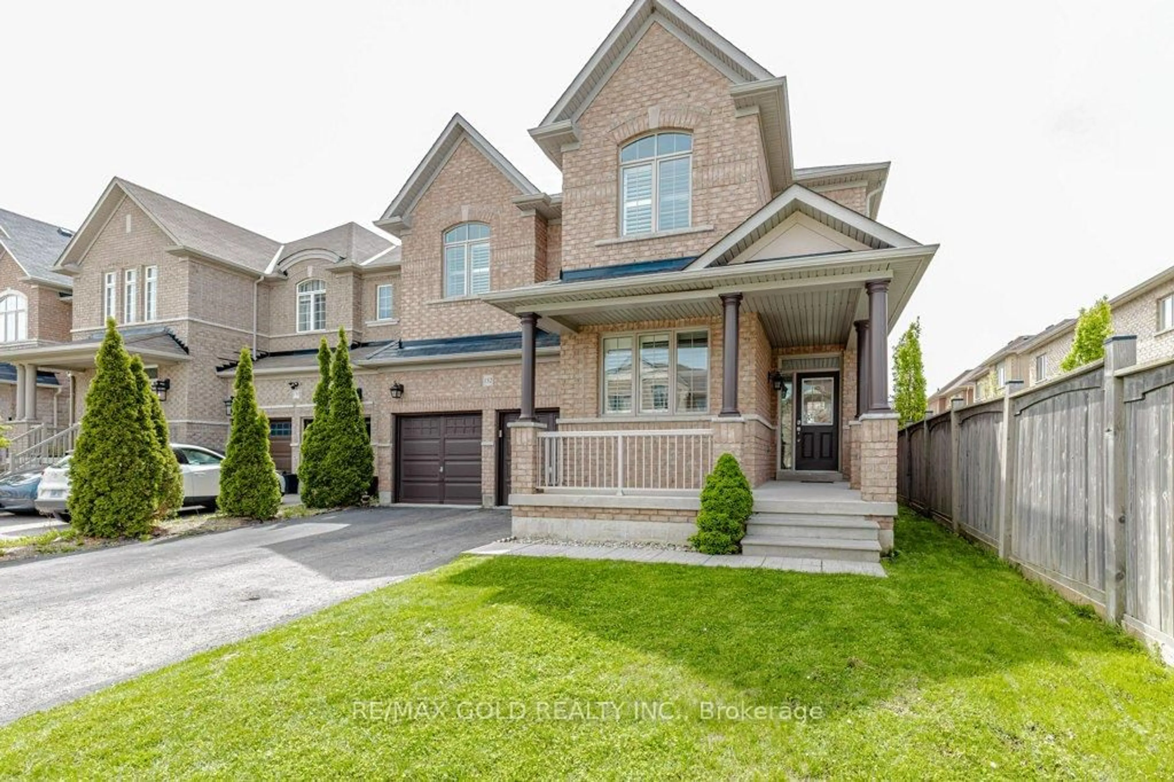 Home with brick exterior material, street for 132 Mcknight Ave, Hamilton Ontario L0R 2H7