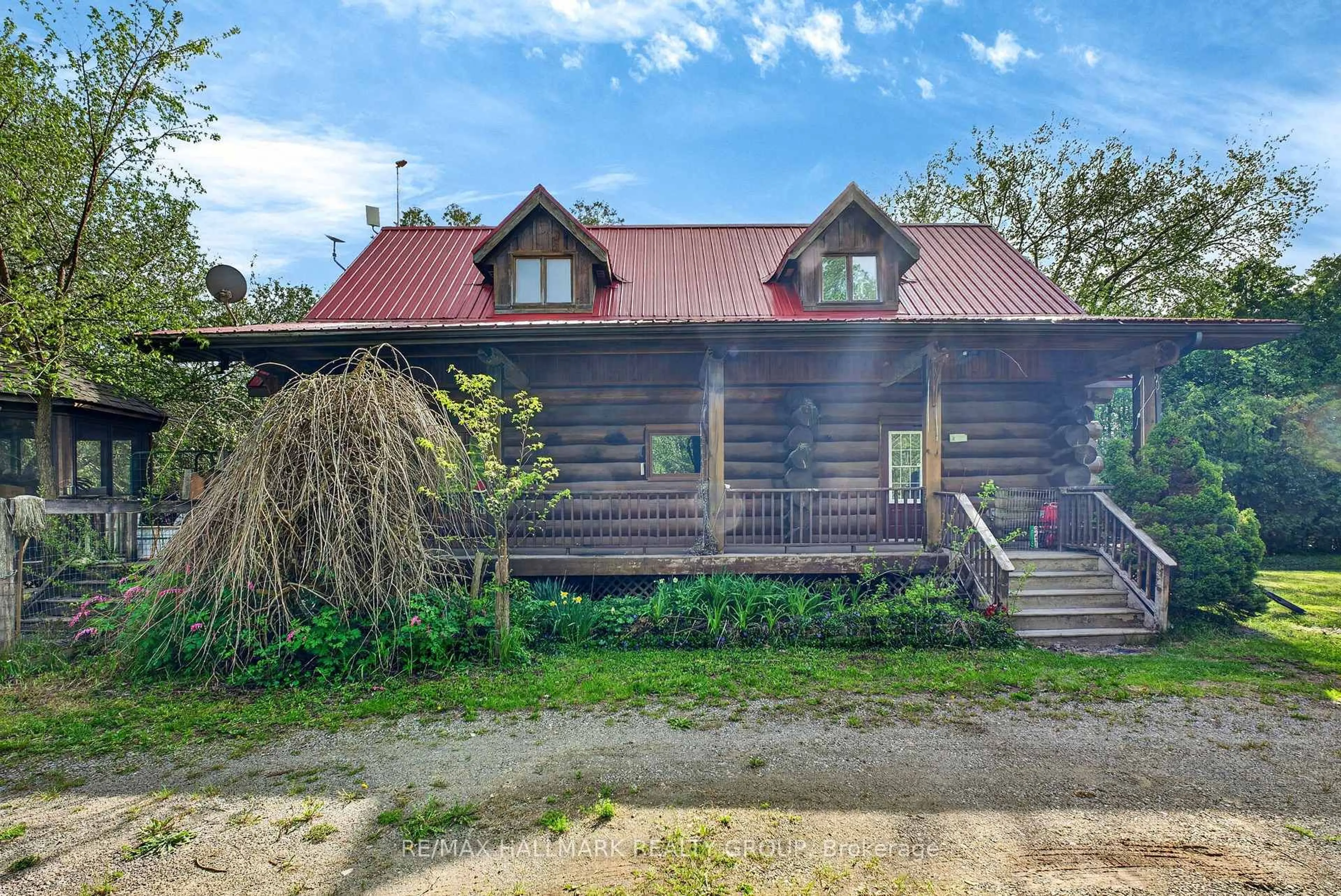 A pic from outside/outdoor area/front of a property/back of a property/a pic from drone, building for 1259 Webster Rd, Douro-Dummer Ontario K0L 2V0