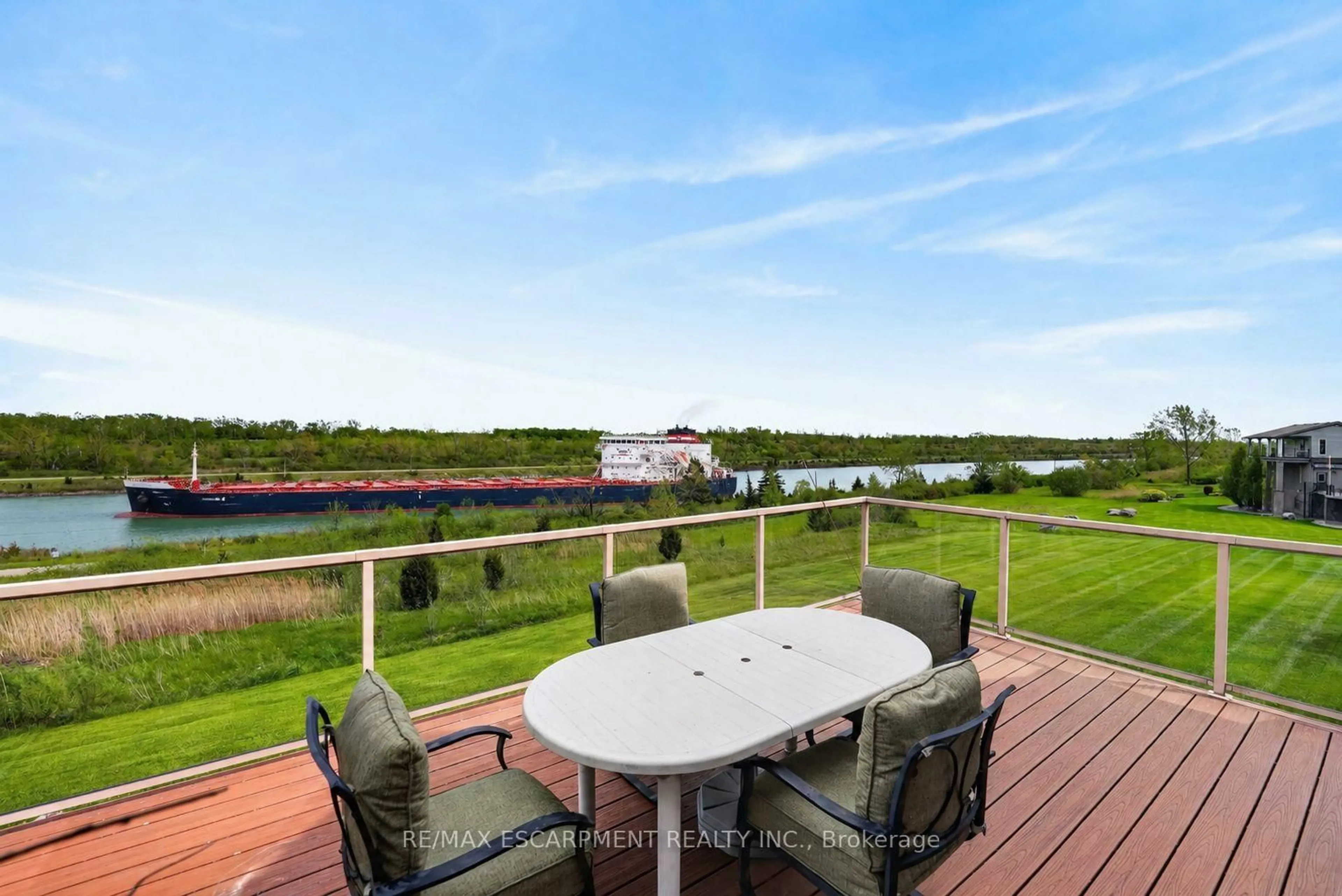 Patio, water/lake/river/ocean view for 164 Galloway Tr, Welland Ontario L3B 6G5