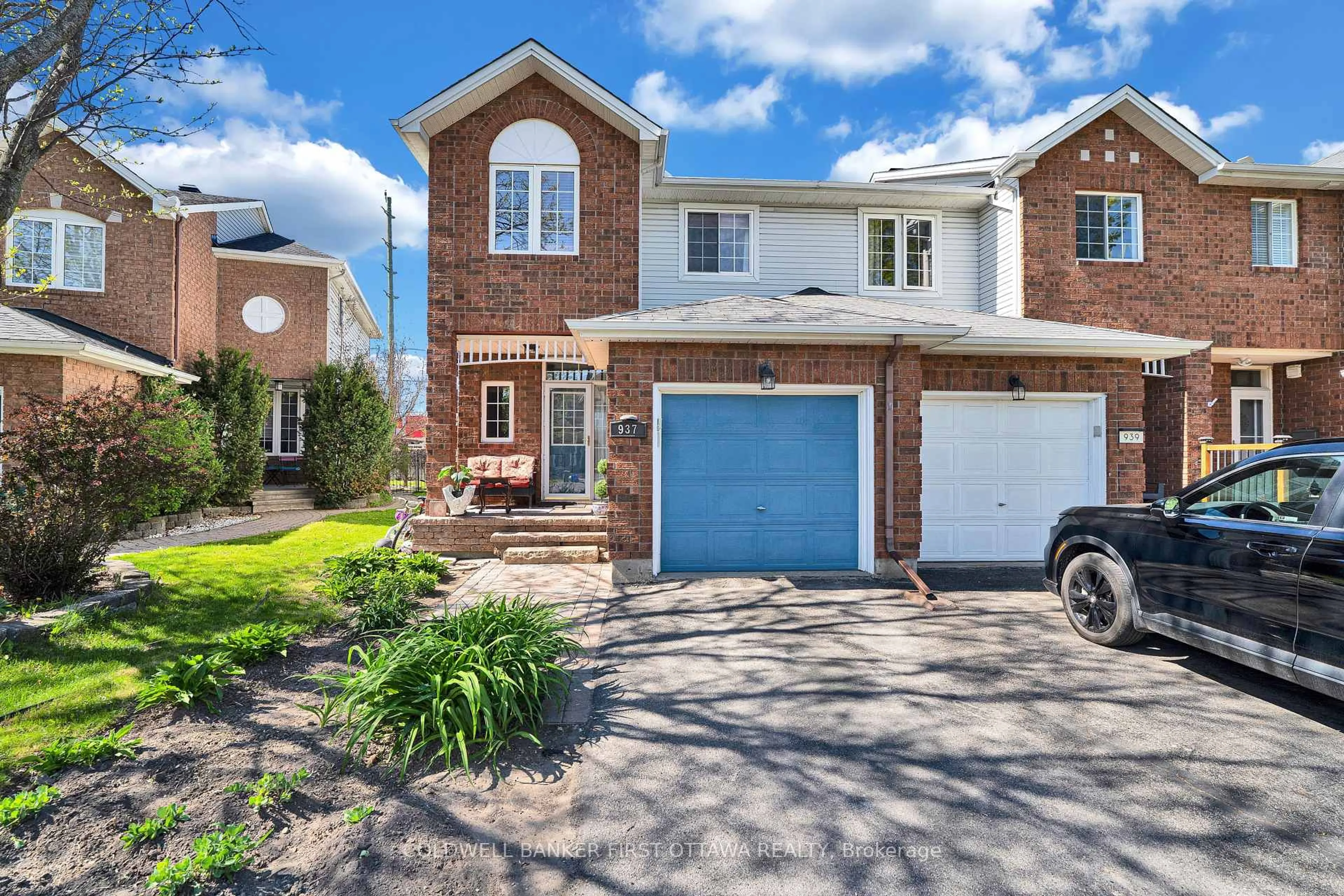 Home with brick exterior material, street for 937 Markwick Cres, Ottawa Ontario K4A 4J1