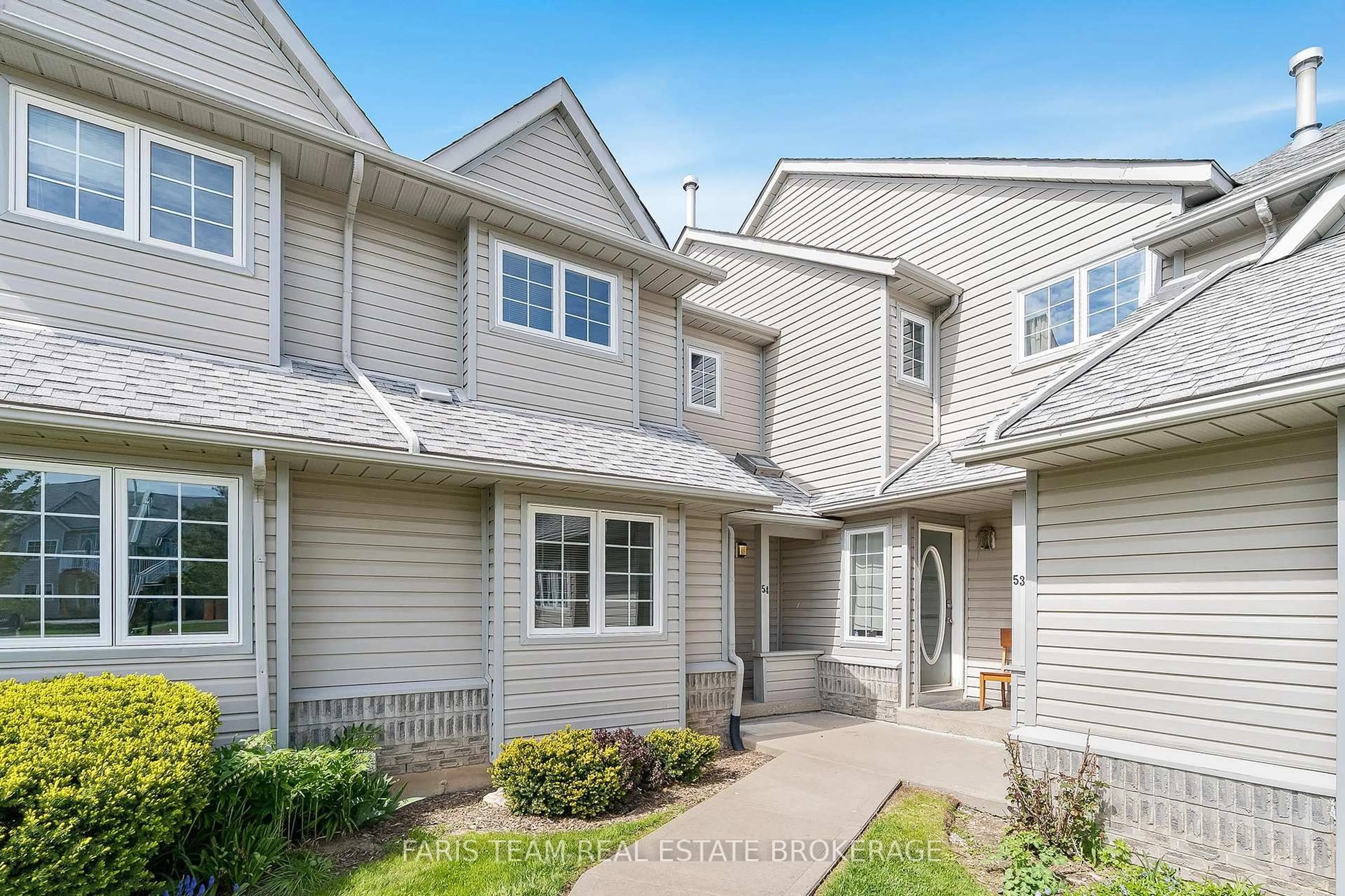 Home with vinyl exterior material, street for 162 Settlers Way #54, Blue Mountains Ontario L9Y 0M4