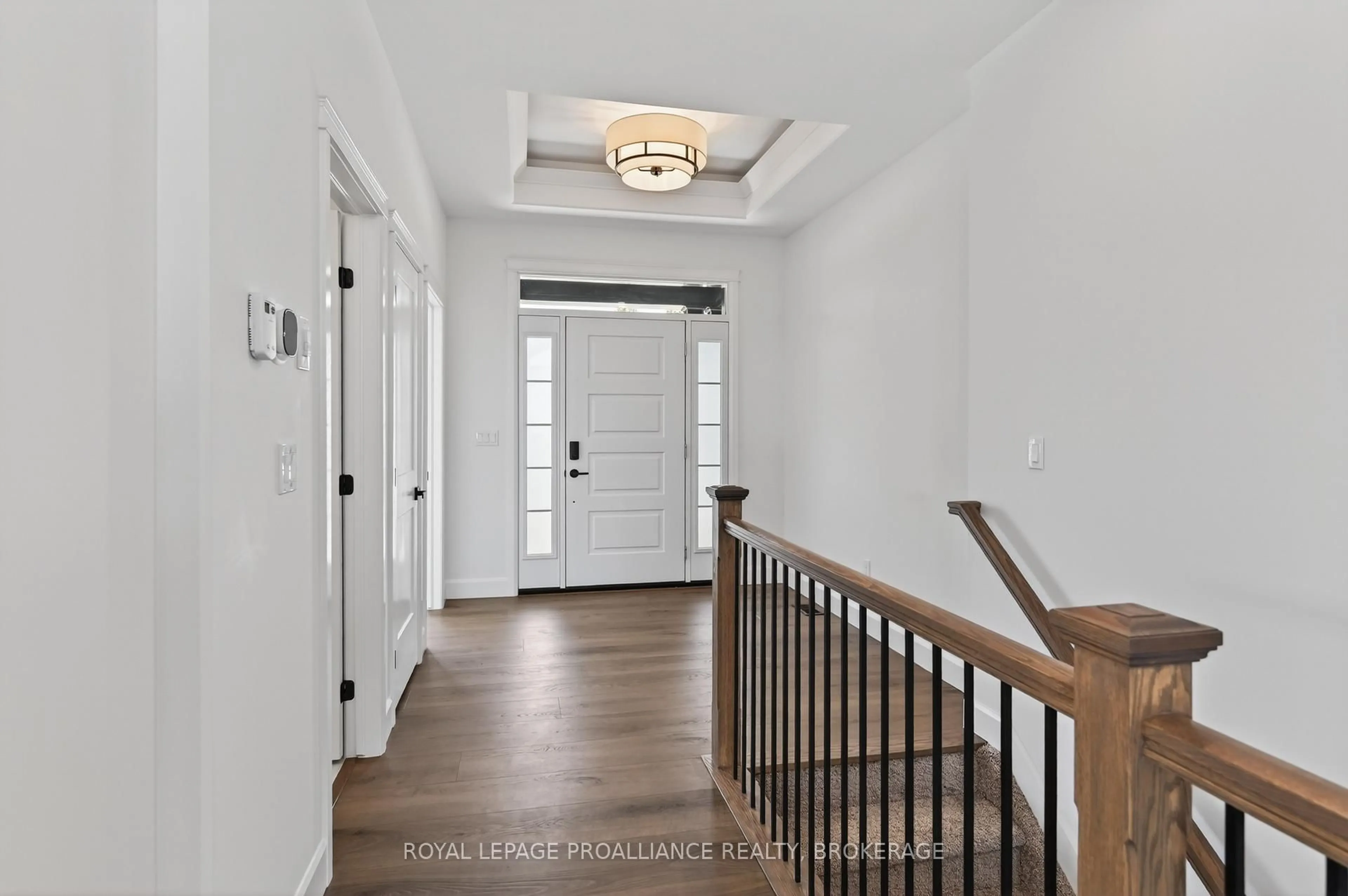 Indoor entryway for 190 Jean Dr, Gananoque Ontario K7G 3C4