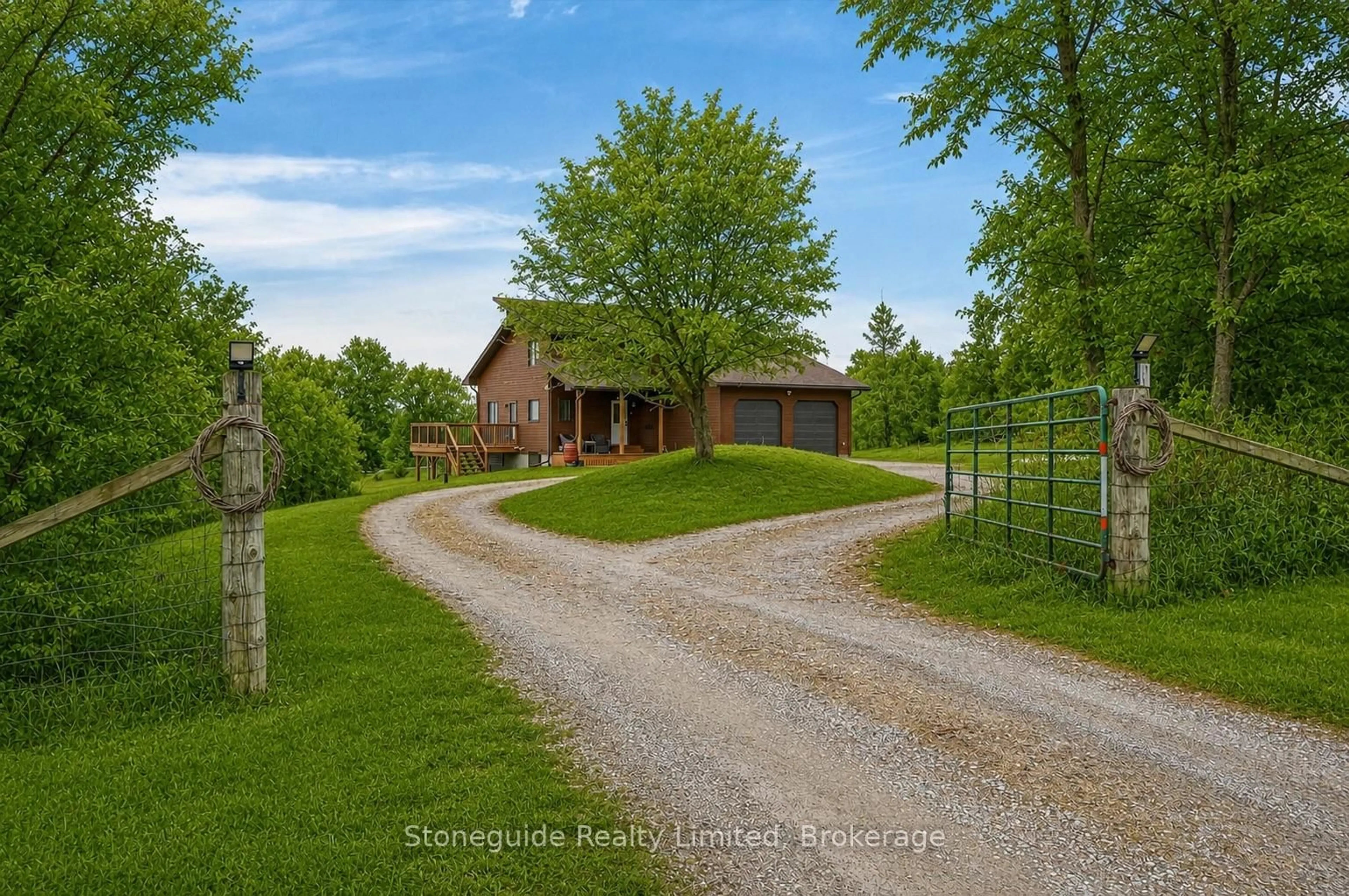A pic from outside/outdoor area/front of a property/back of a property/a pic from drone, street for 2509 12th Line, Selwyn Ontario K0L 2H0